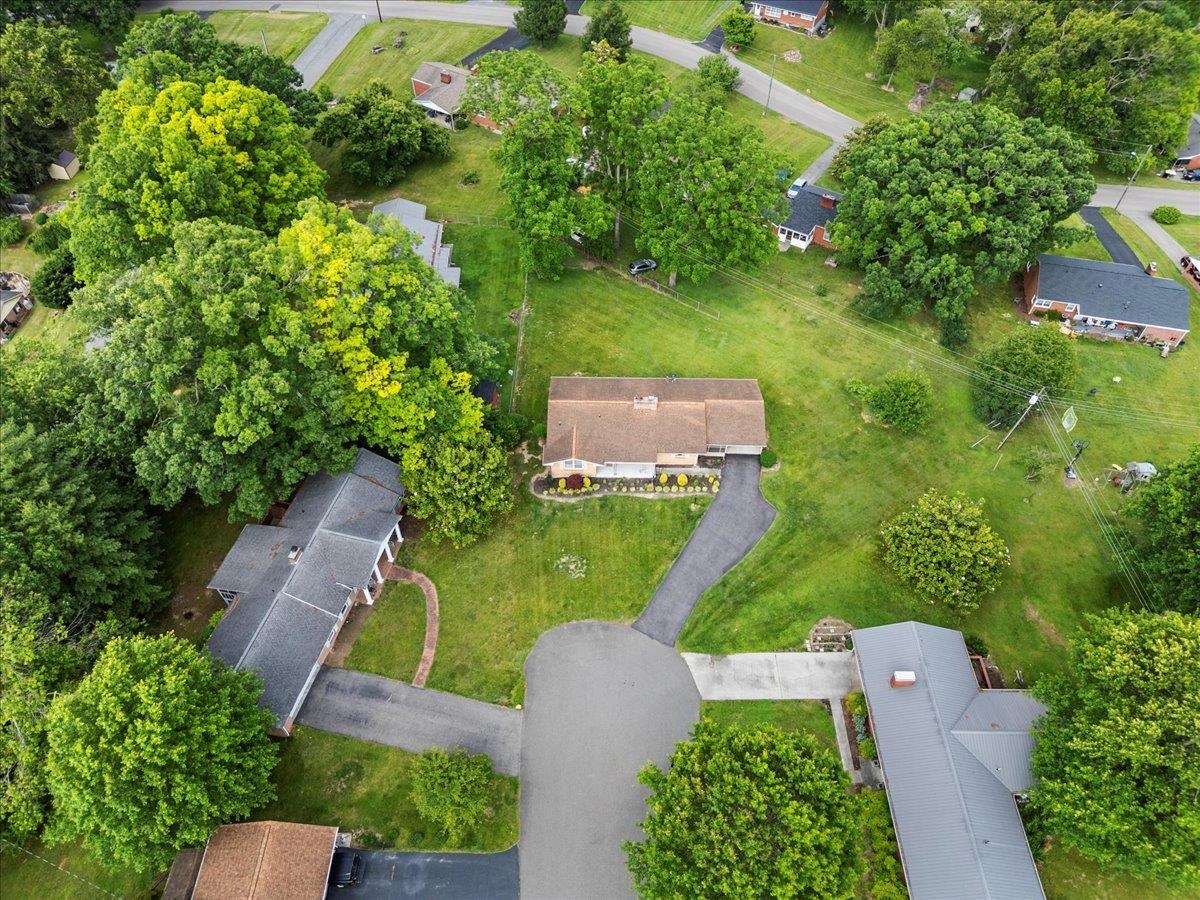 1612 Claremont Court Pulaski VA 24301