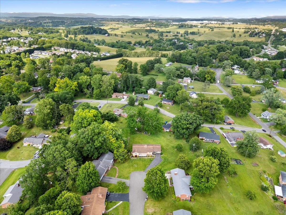 1612 Claremont Court Pulaski VA 24301