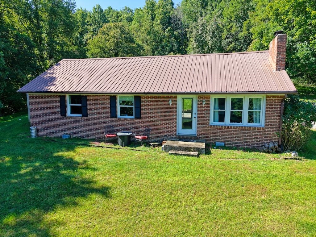 3594 Bethlehem Church Road Pilot VA 24138
