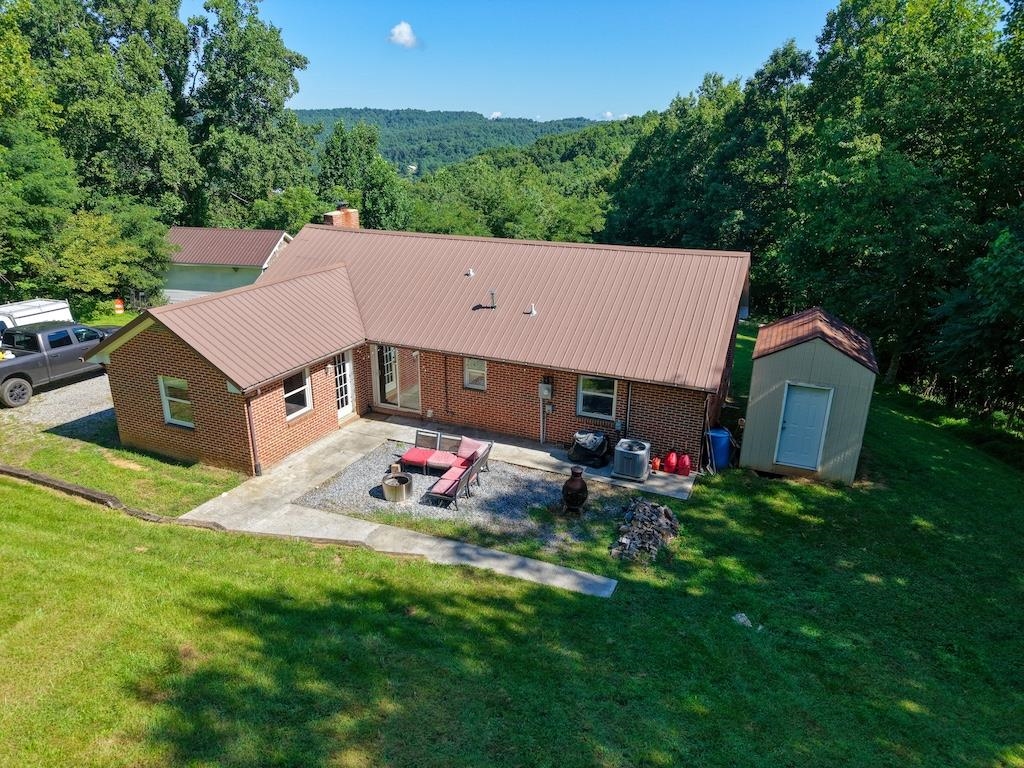 3594 Bethlehem Church Road Pilot VA 24138