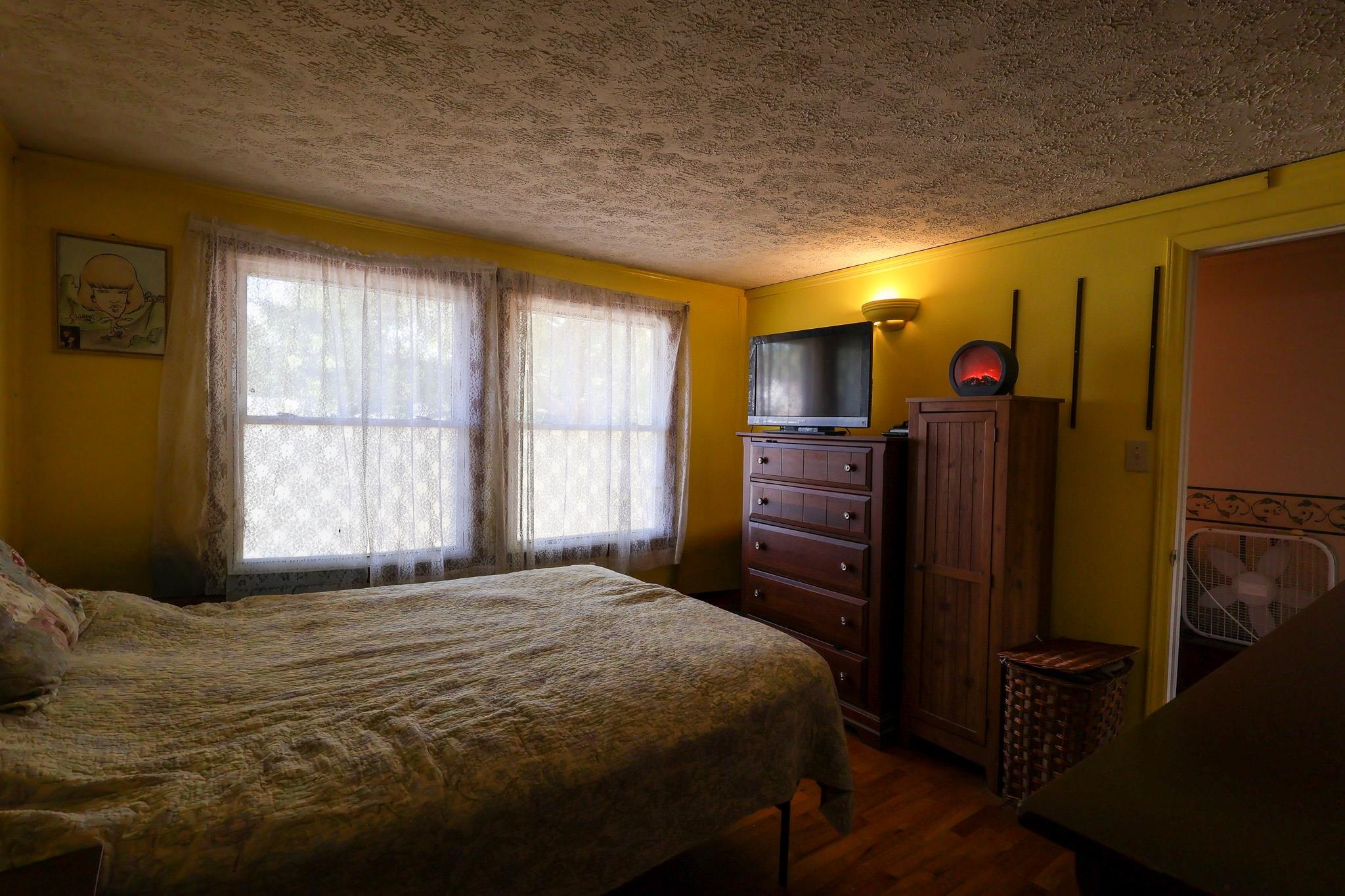 36 Railroad Avenue New Castle VA 24127
