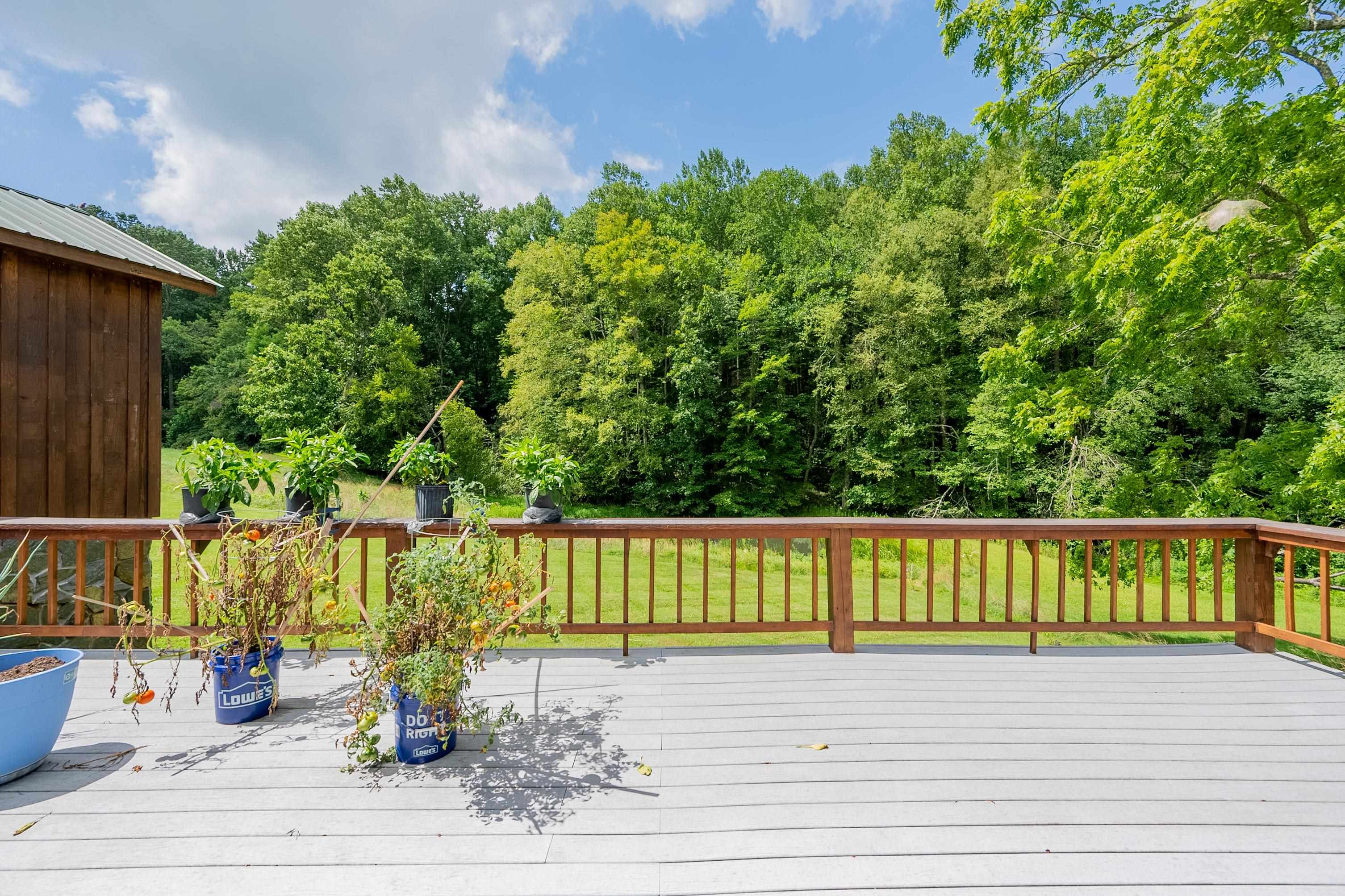 130 Volunteer Road Hillsville VA 24343