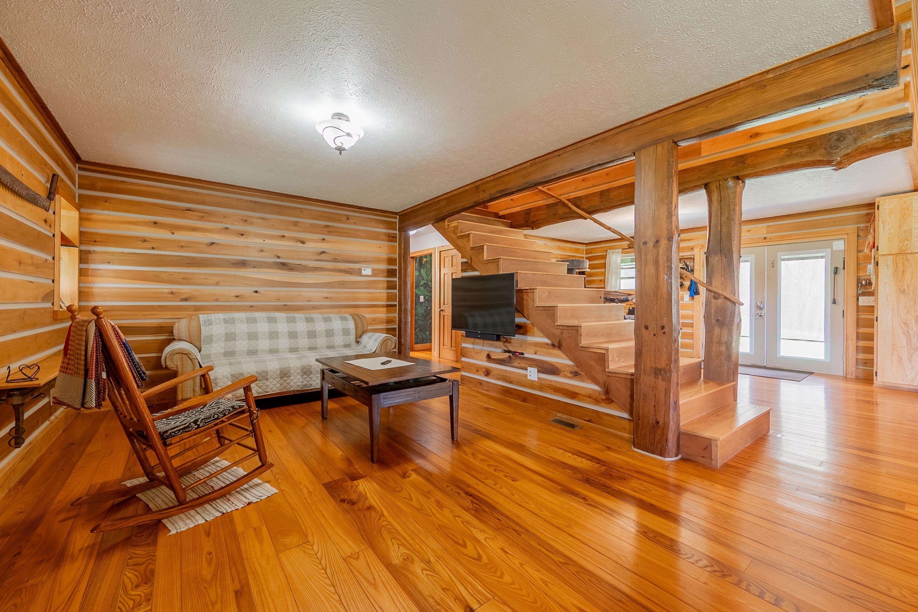 130 Volunteer Road Hillsville VA 24343