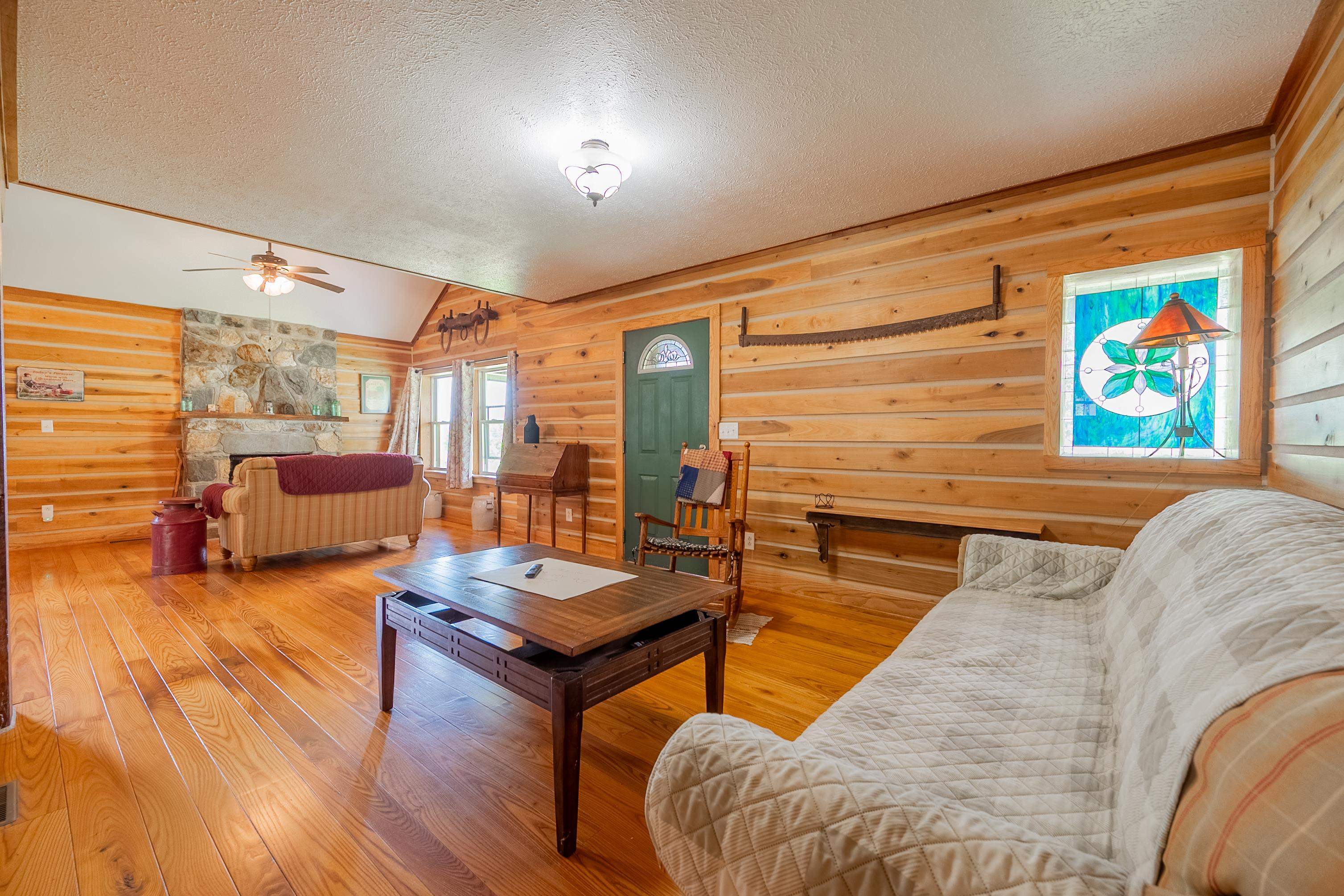 130 Volunteer Road Hillsville VA 24343