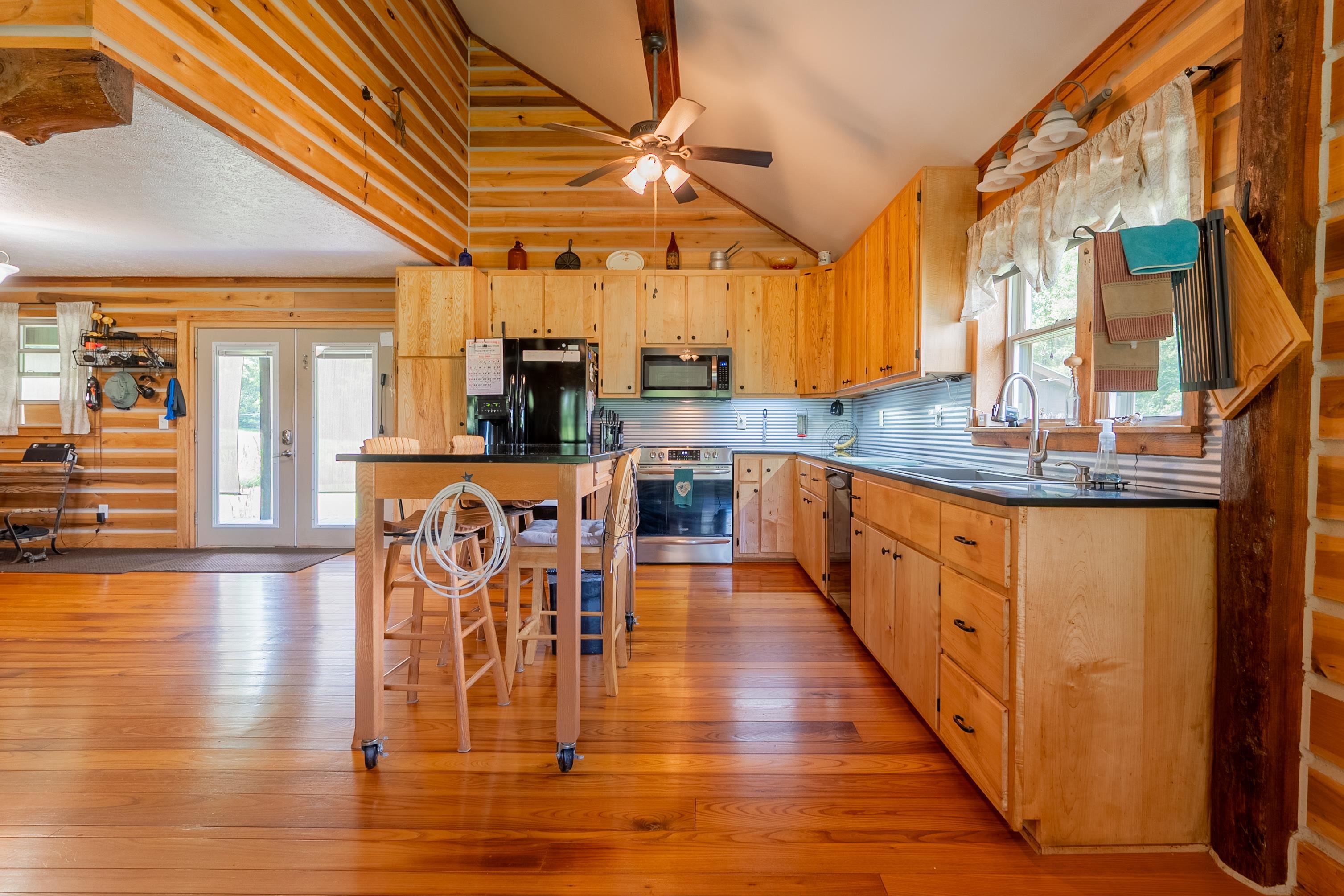 130 Volunteer Road Hillsville VA 24343