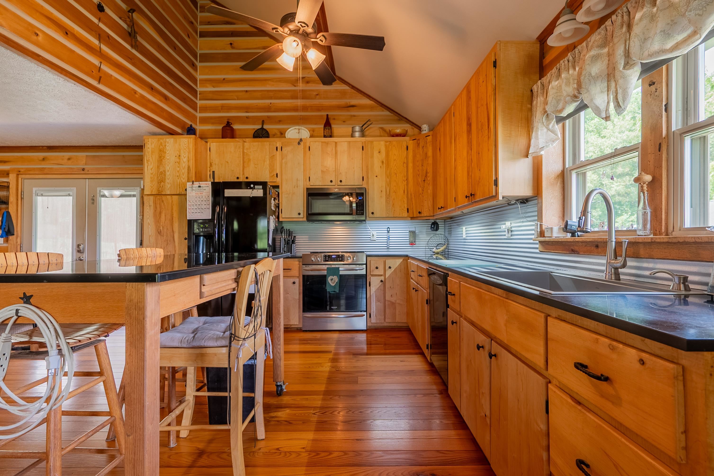 130 Volunteer Road Hillsville VA 24343