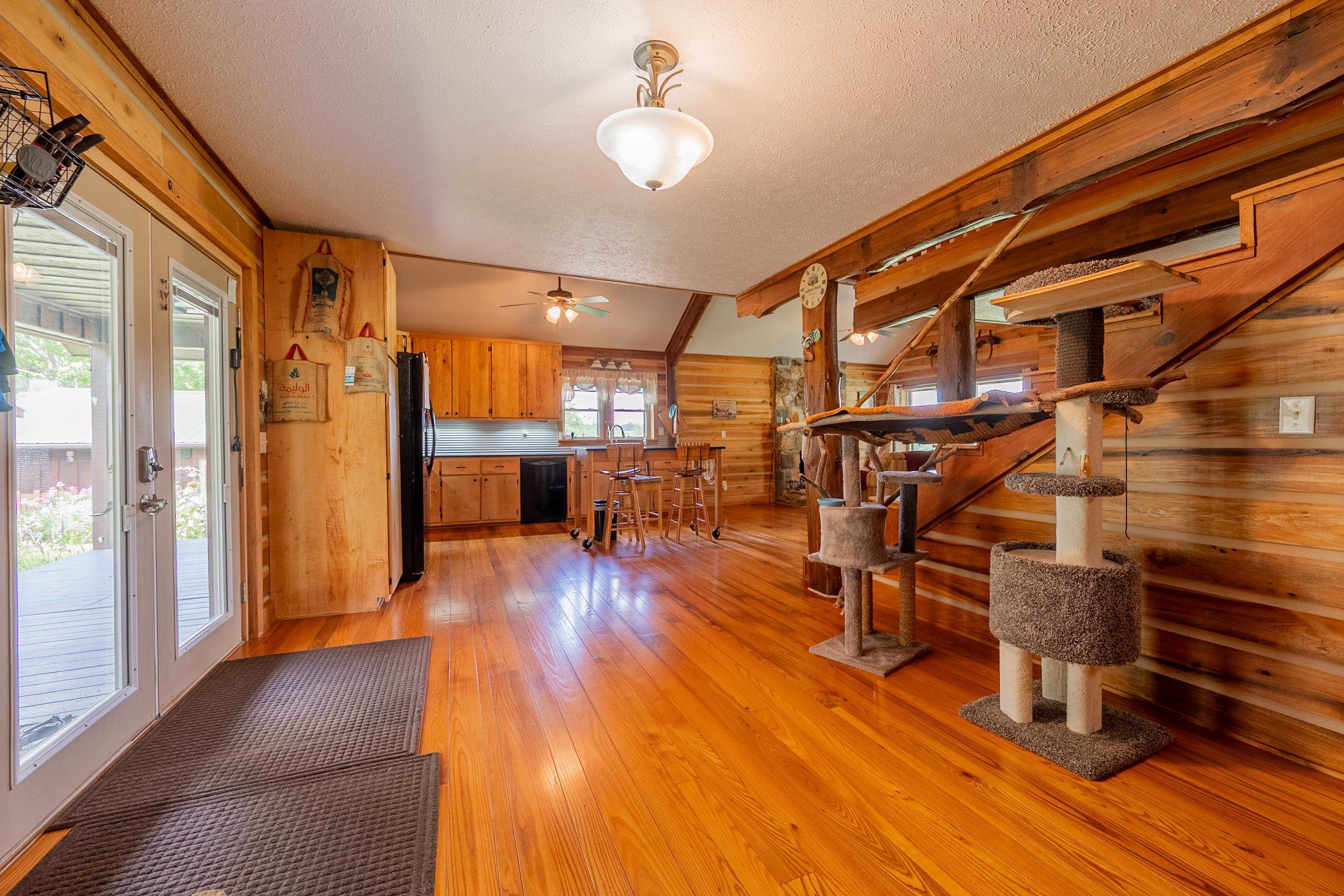 130 Volunteer Road Hillsville VA 24343