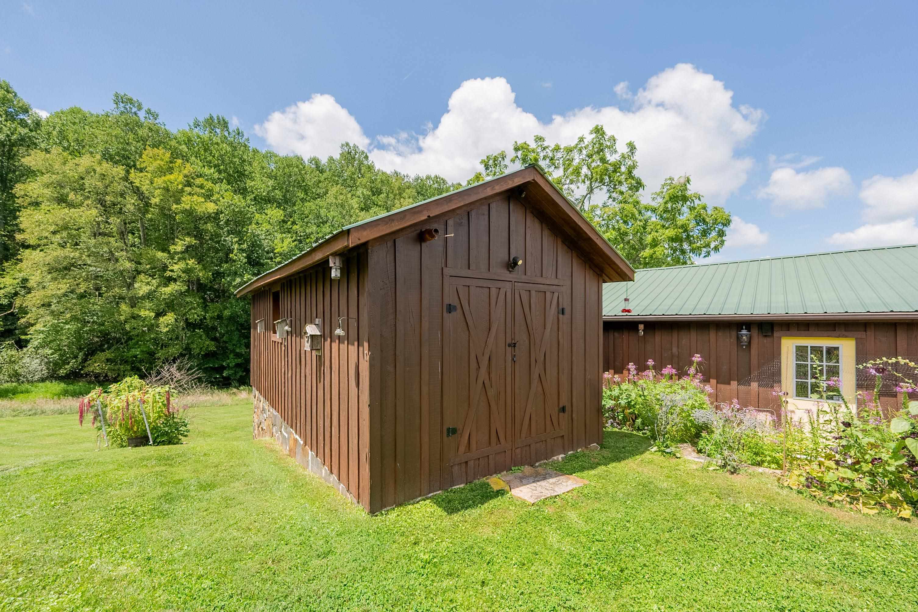 130 Volunteer Road Hillsville VA 24343