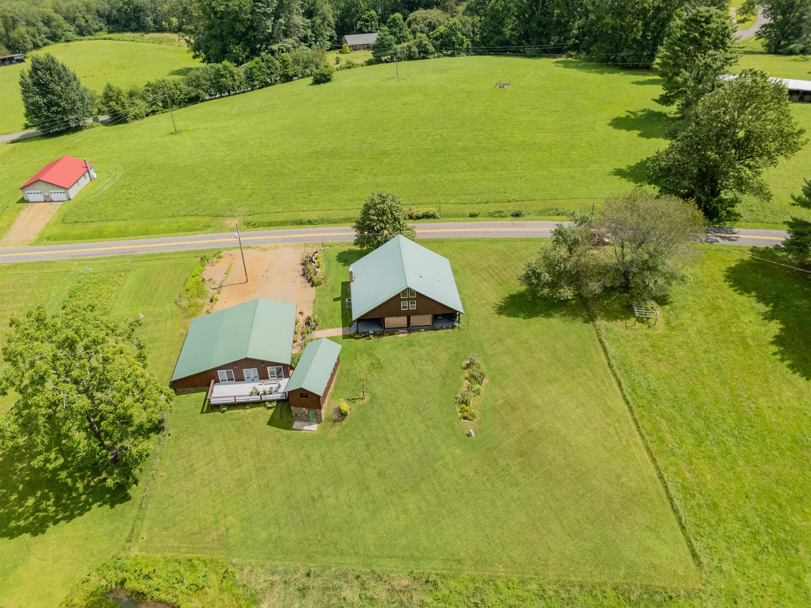 130 Volunteer Road Hillsville VA 24343