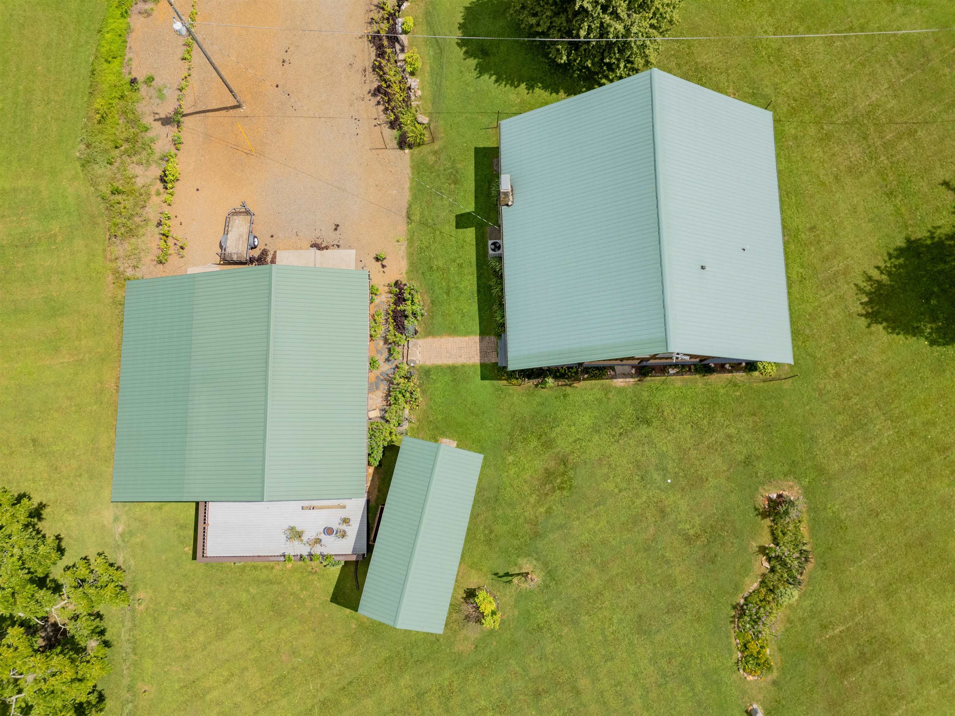130 Volunteer Road Hillsville VA 24343