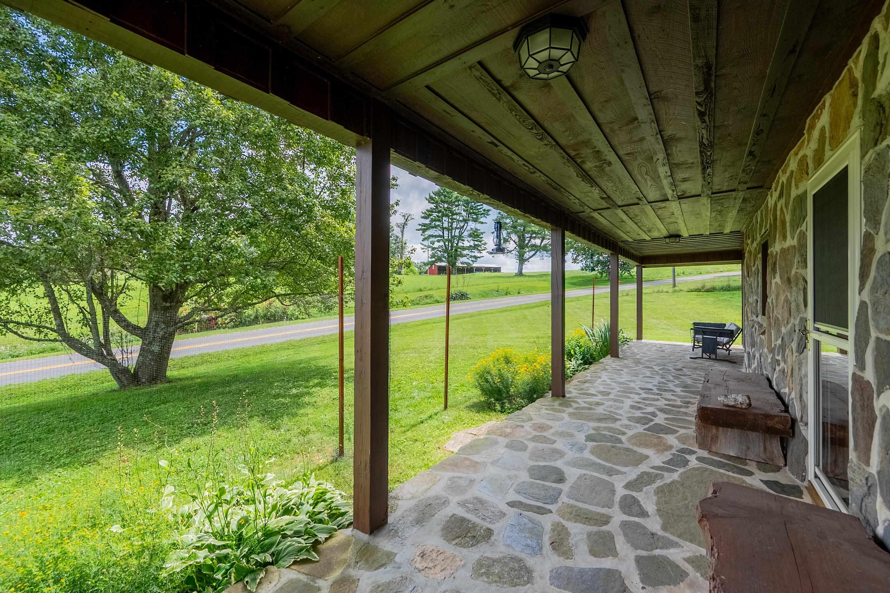 130 Volunteer Road Hillsville VA 24343