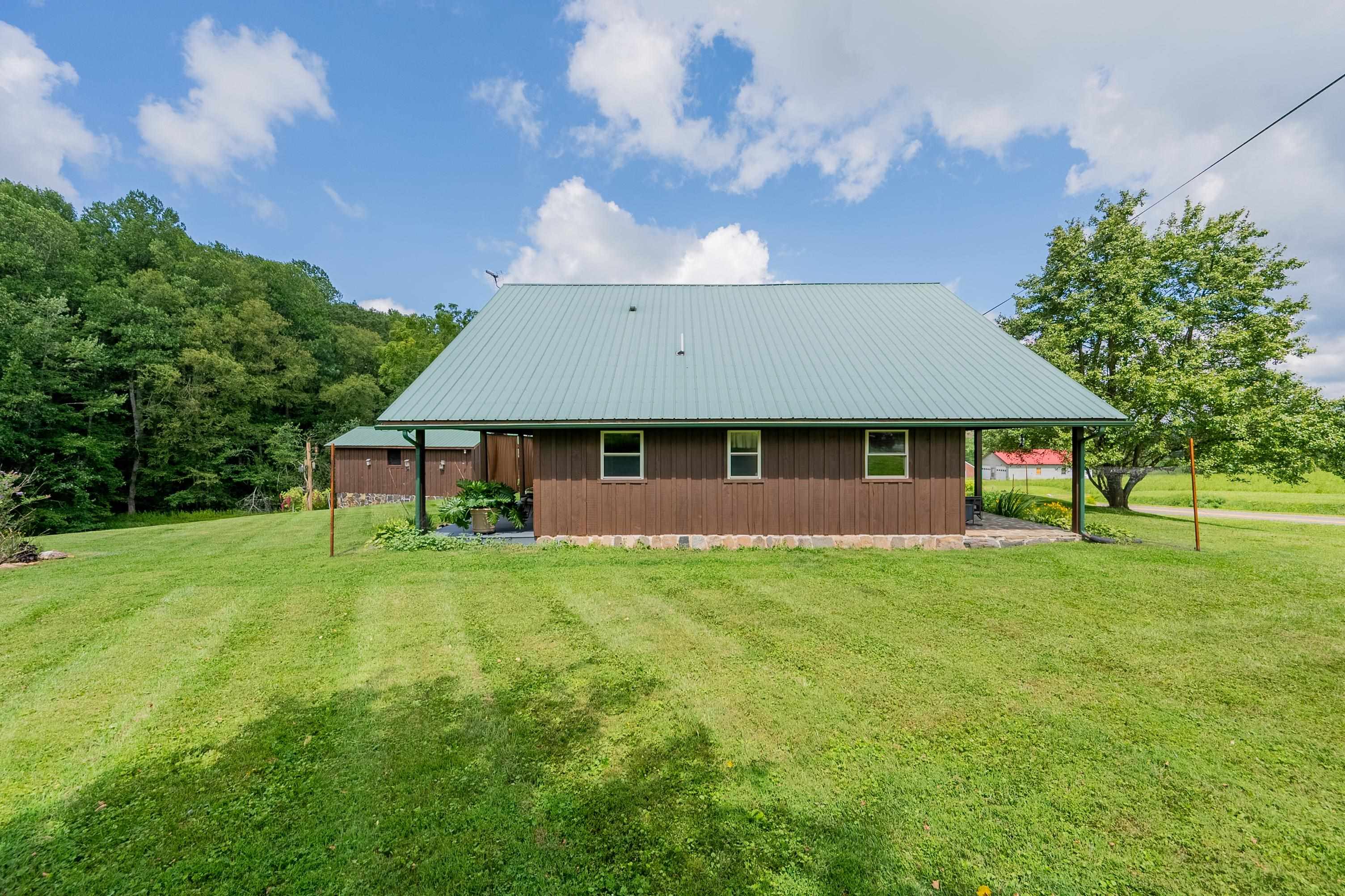 130 Volunteer Road Hillsville VA 24343