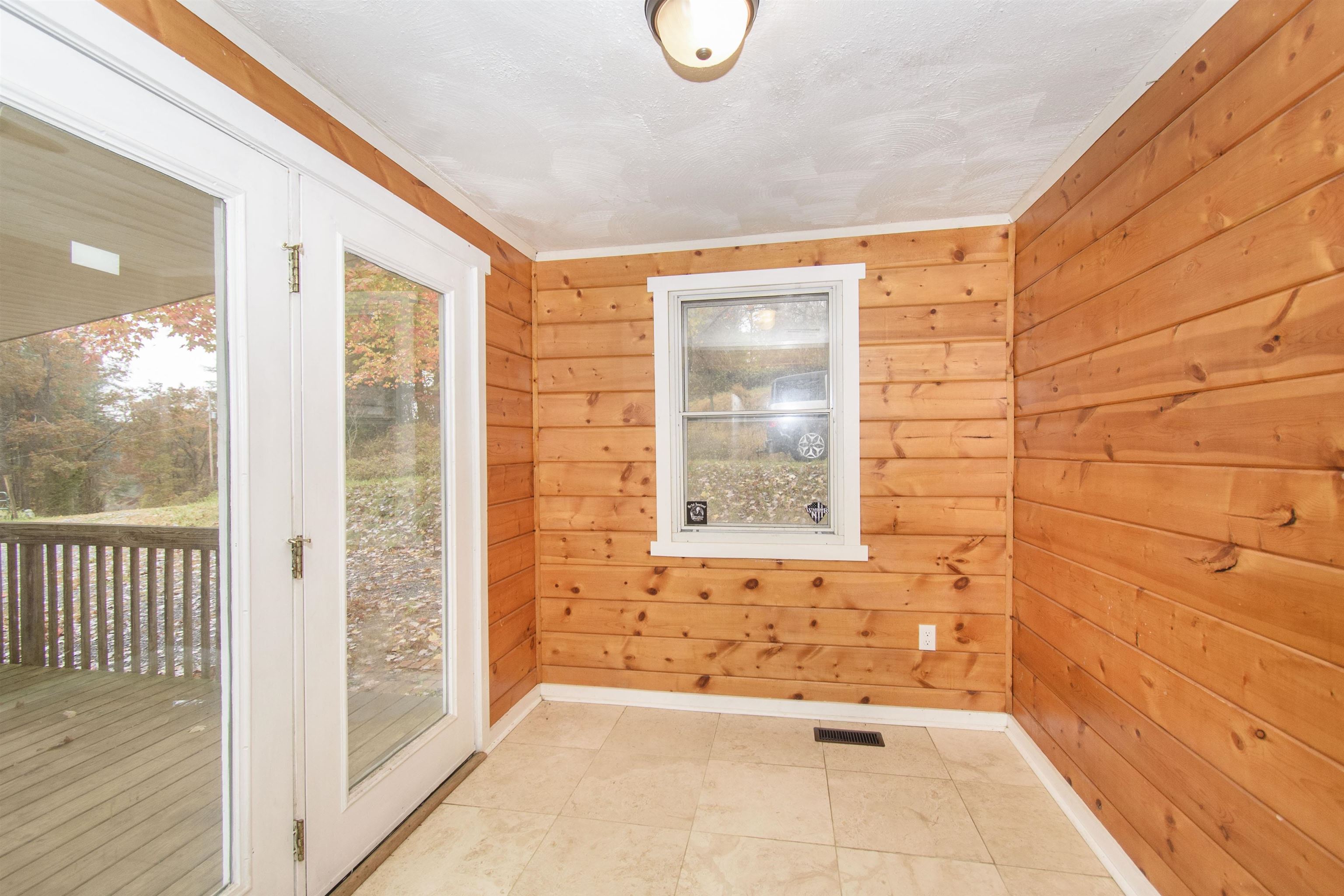 320 Stuart Road SE Copper Hill VA 24079