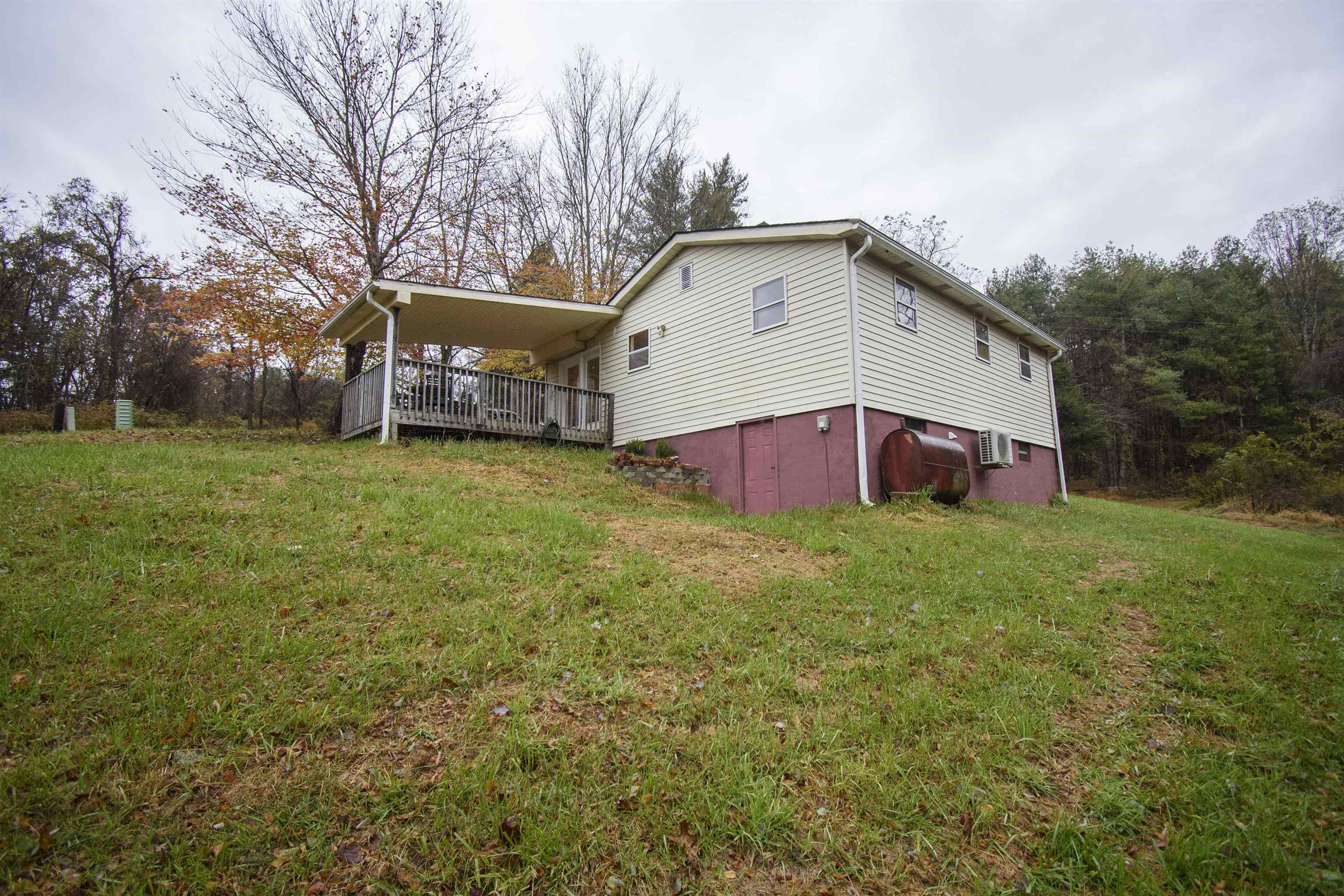 320 Stuart Road SE Copper Hill VA 24079