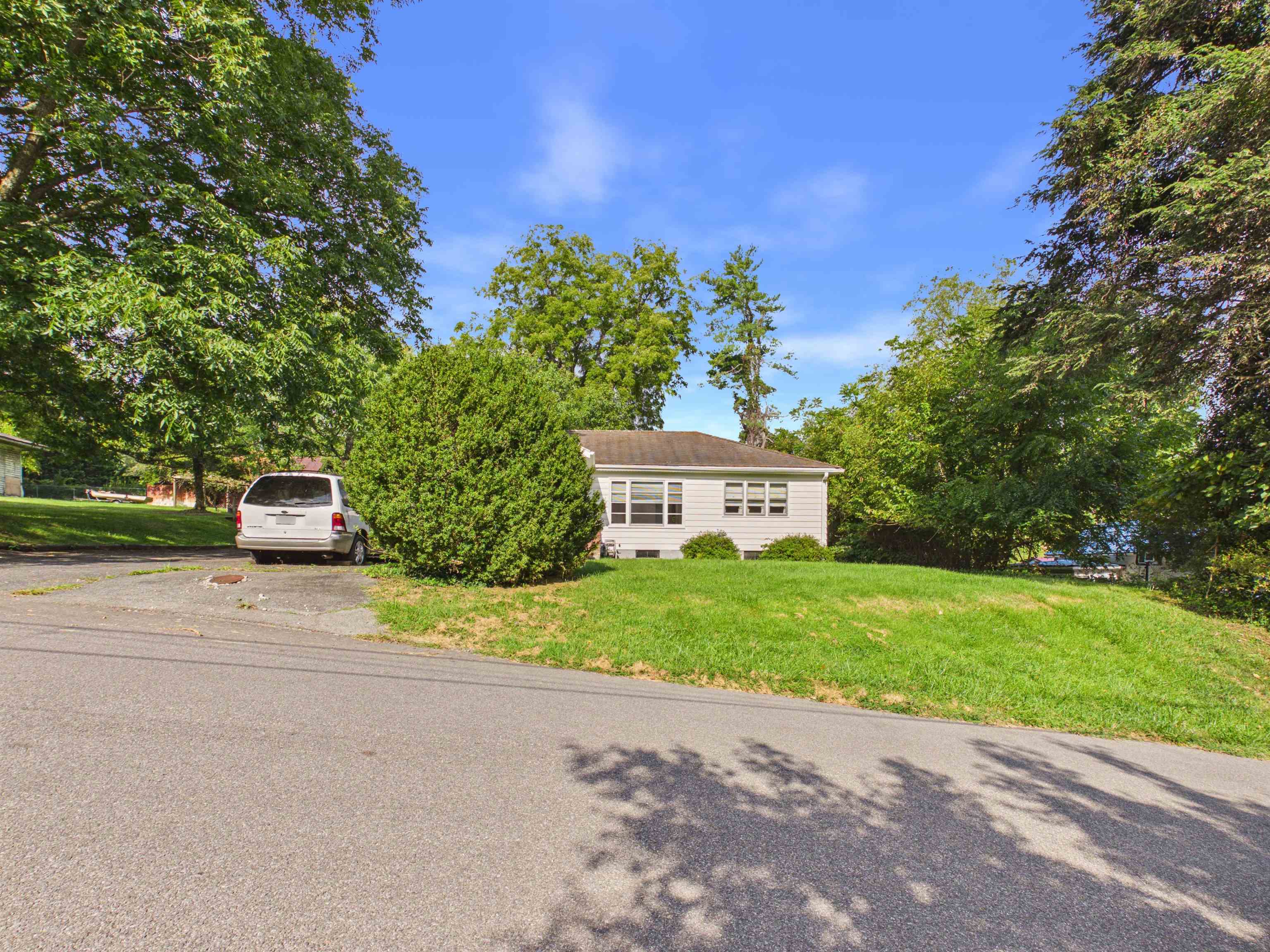 600 Fourth Avenue Radford VA 24141