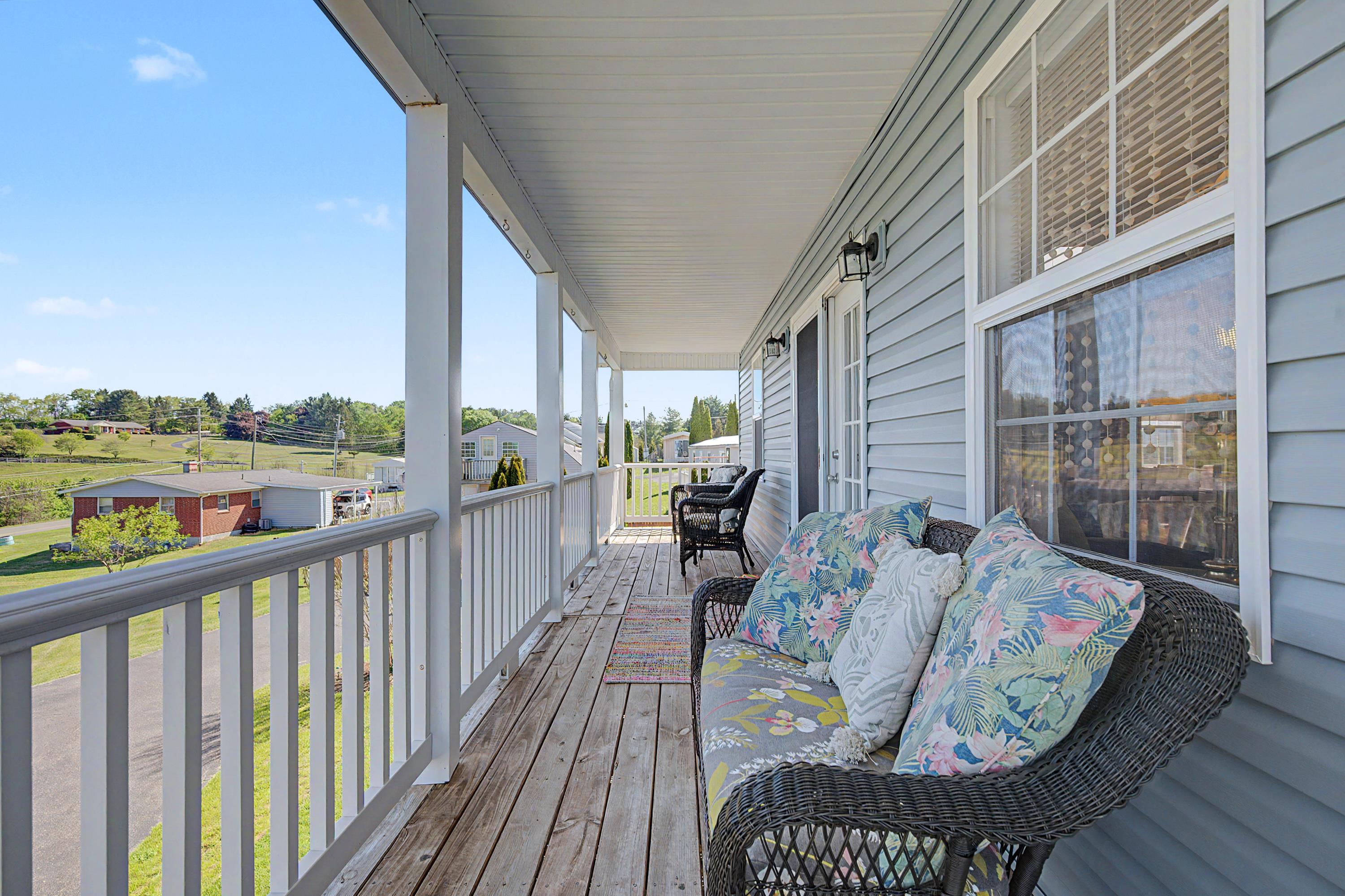 1365 W Ridge Road Wytheville VA 24382