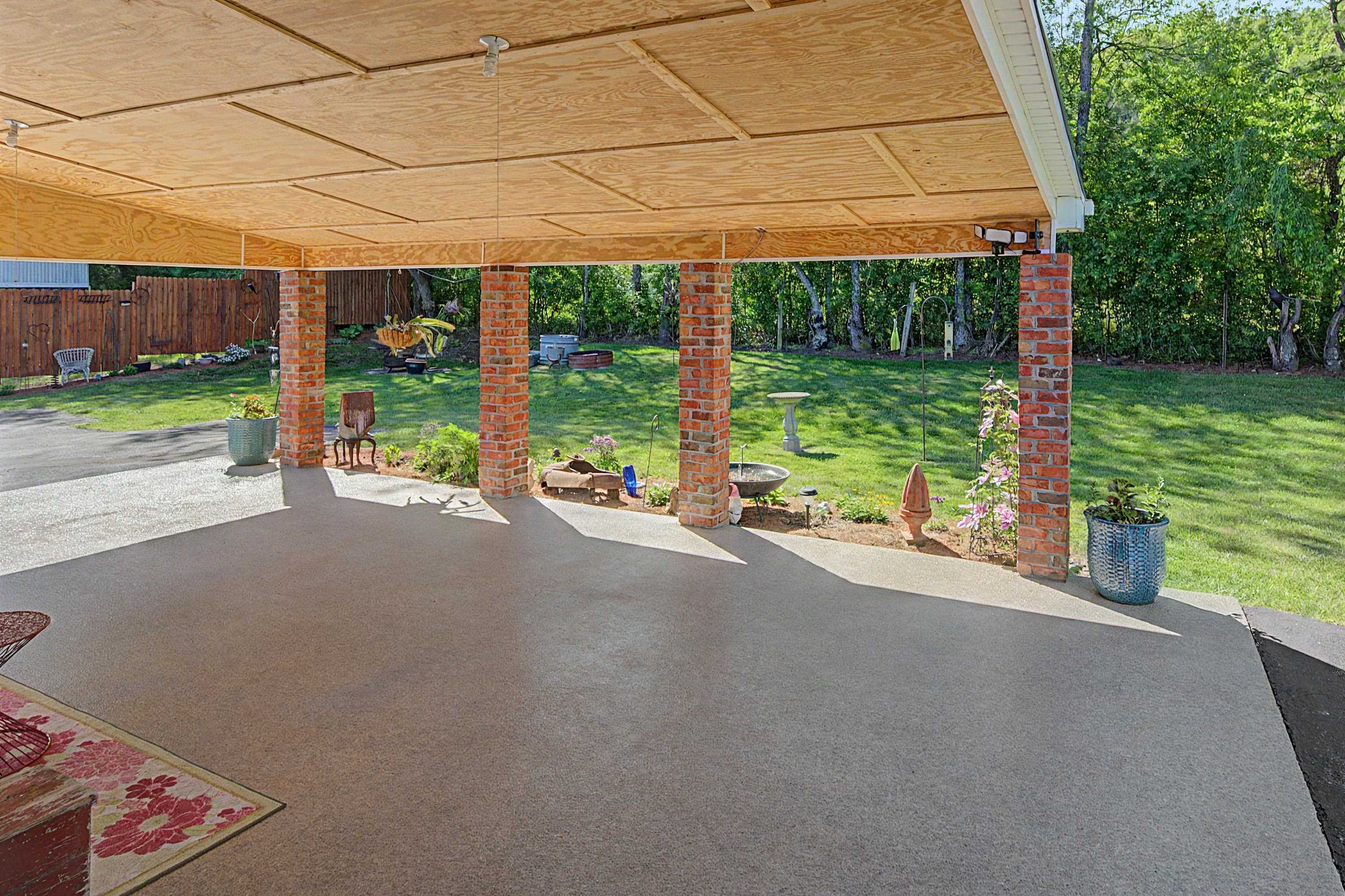1365 W Ridge Road Wytheville VA 24382