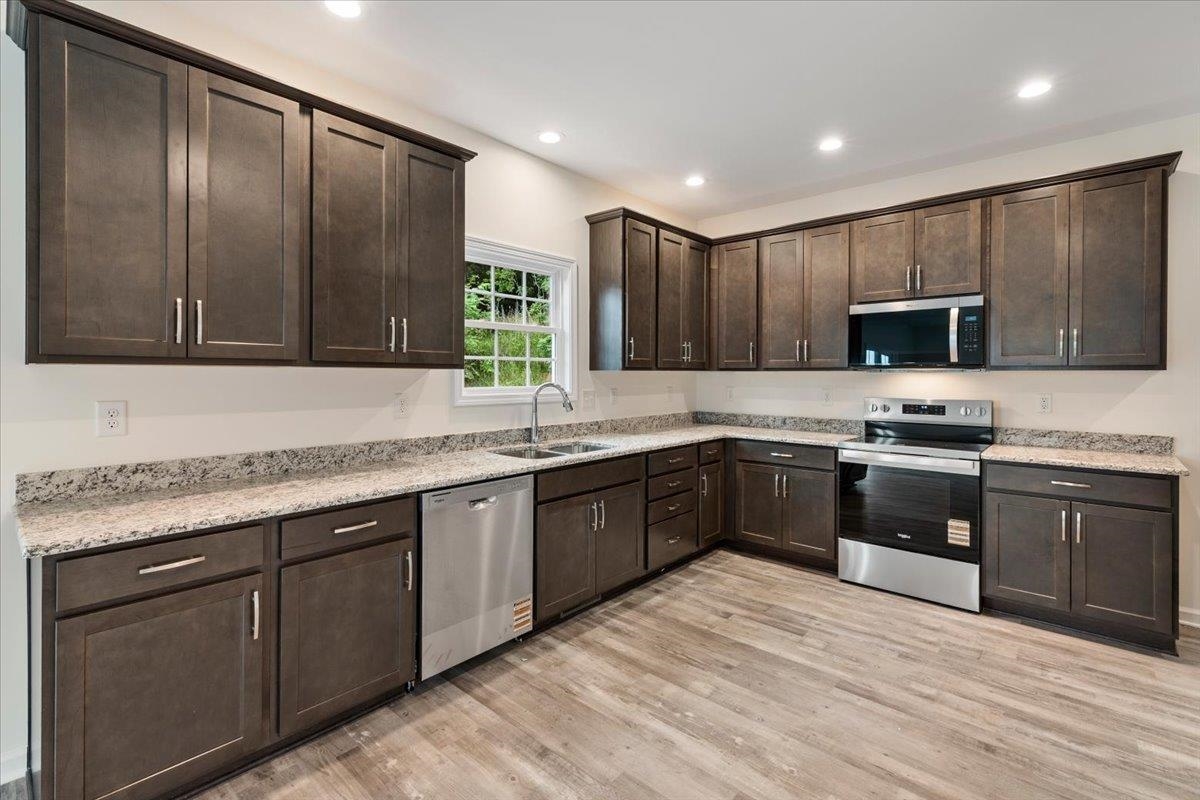 1431 Walnut Ridge Road Christiansburg VA 24073