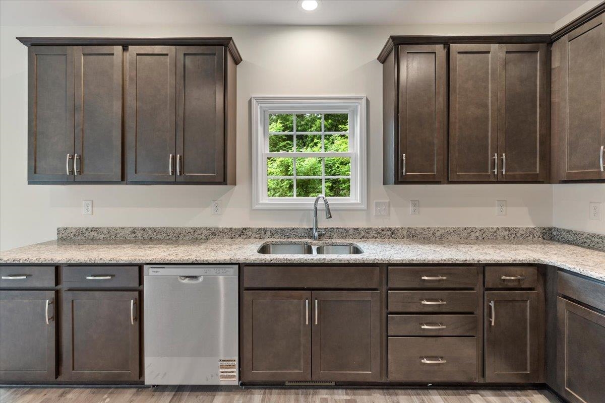1431 Walnut Ridge Road Christiansburg VA 24073