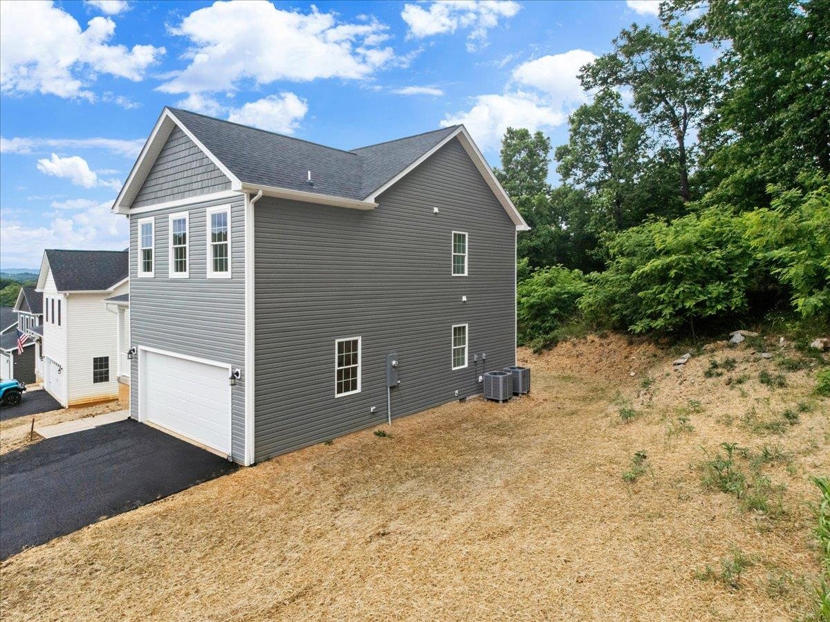 1431 Walnut Ridge Road Christiansburg VA 24073