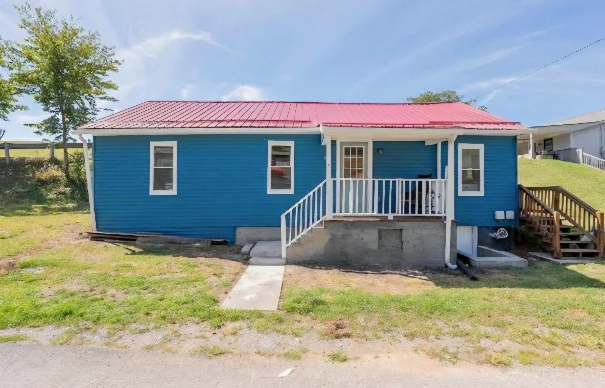 108 George Street Narrows VA 24124