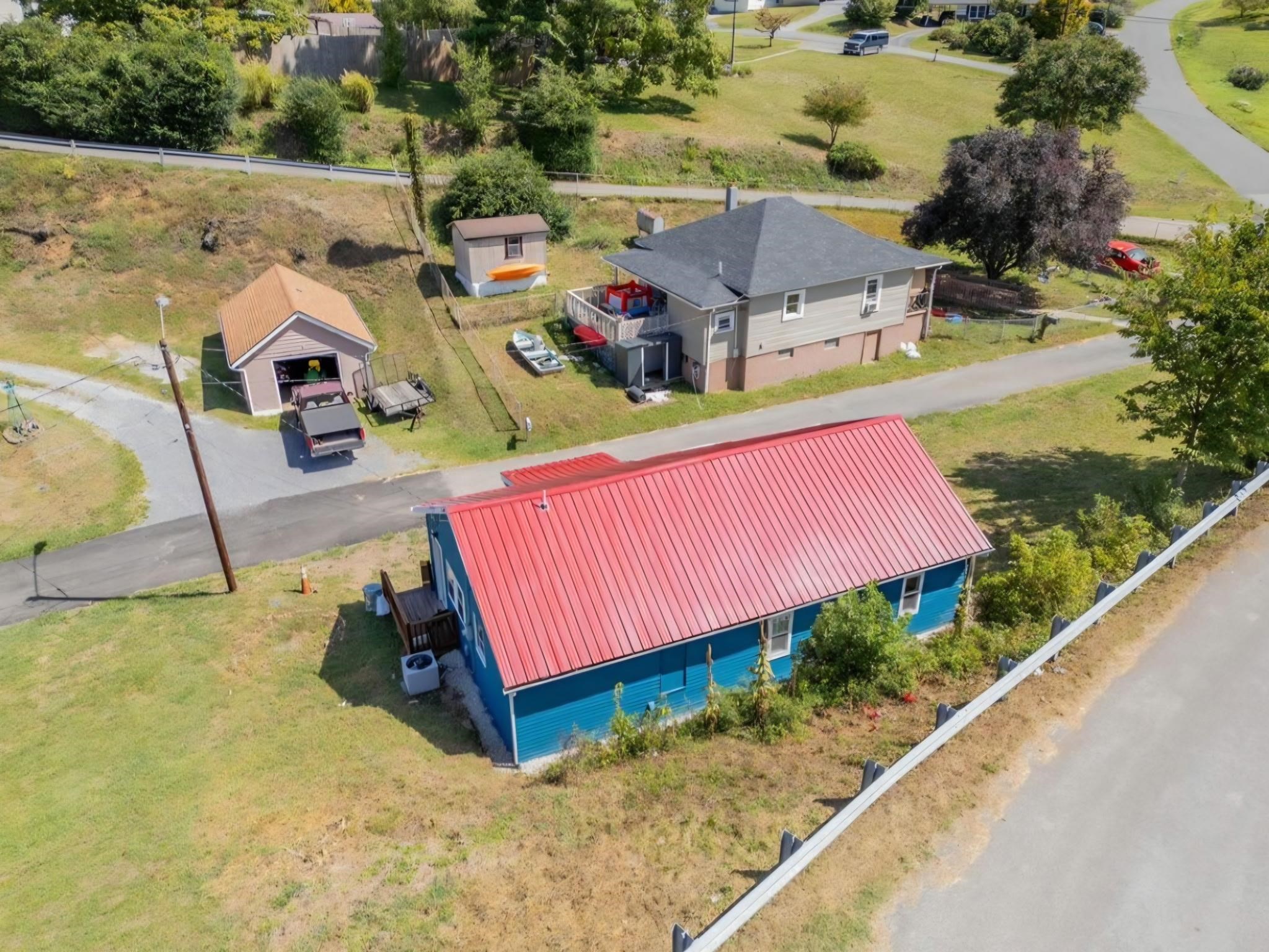 108 George Street Narrows VA 24124