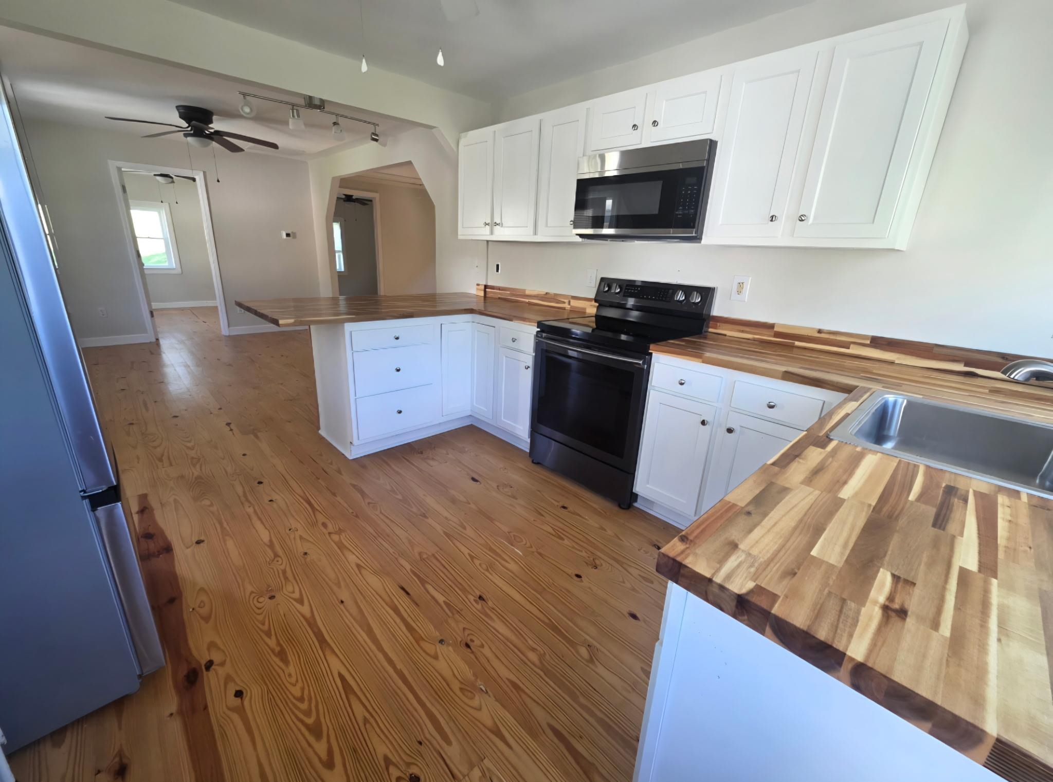 108 George Street Narrows VA 24124