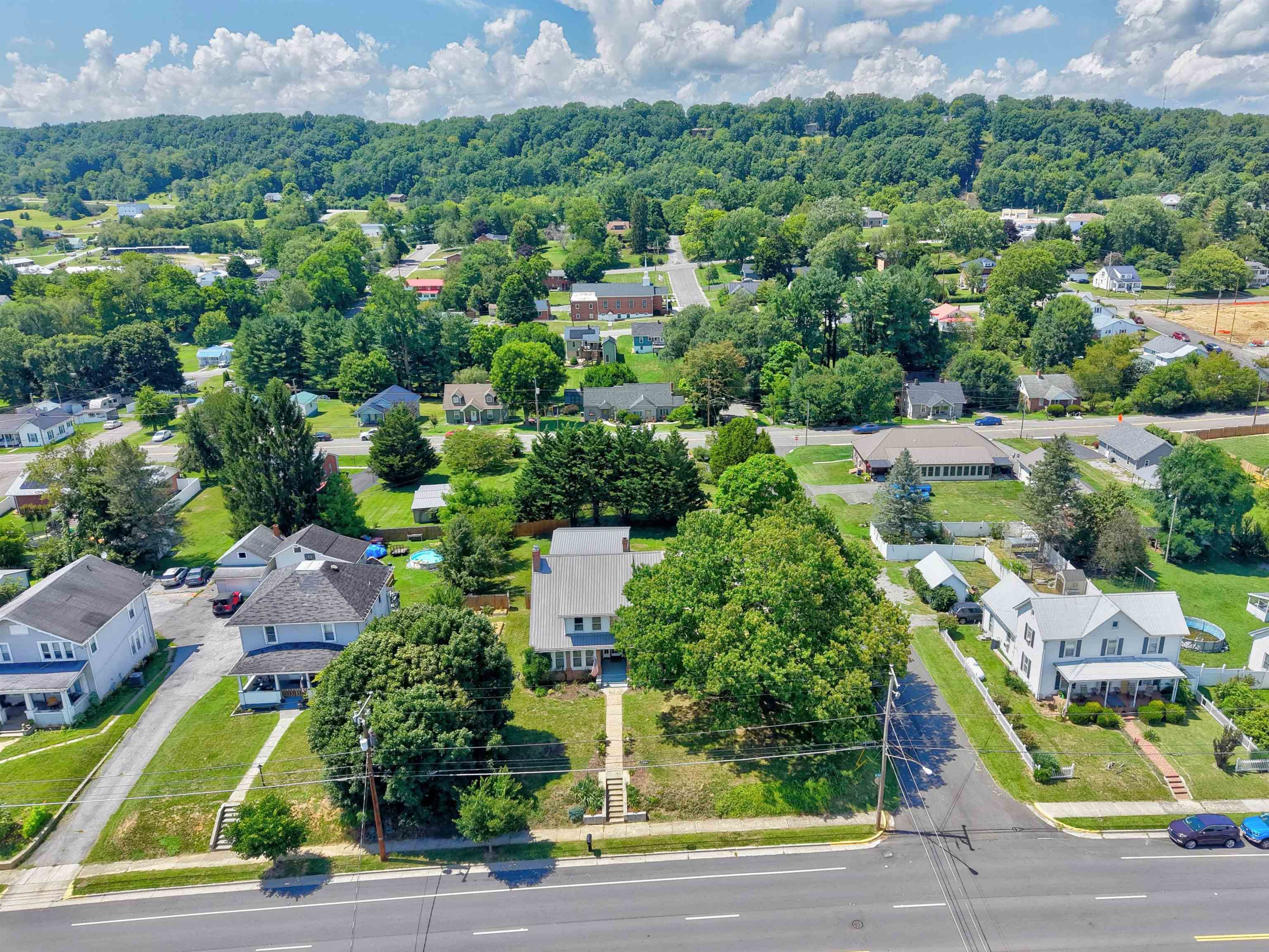 1020 W Main Street Wytheville VA 24382