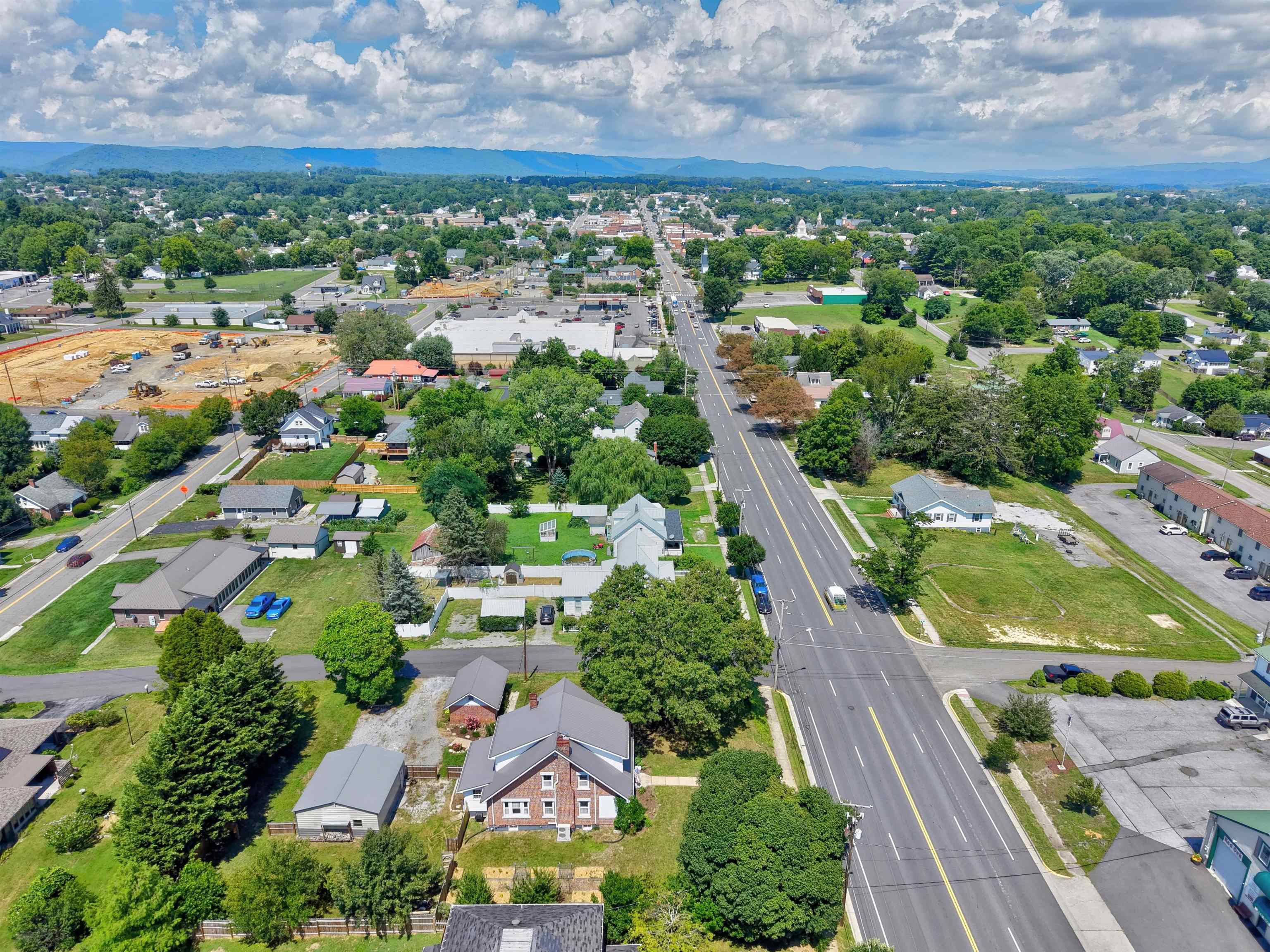 1020 W Main Street Wytheville VA 24382