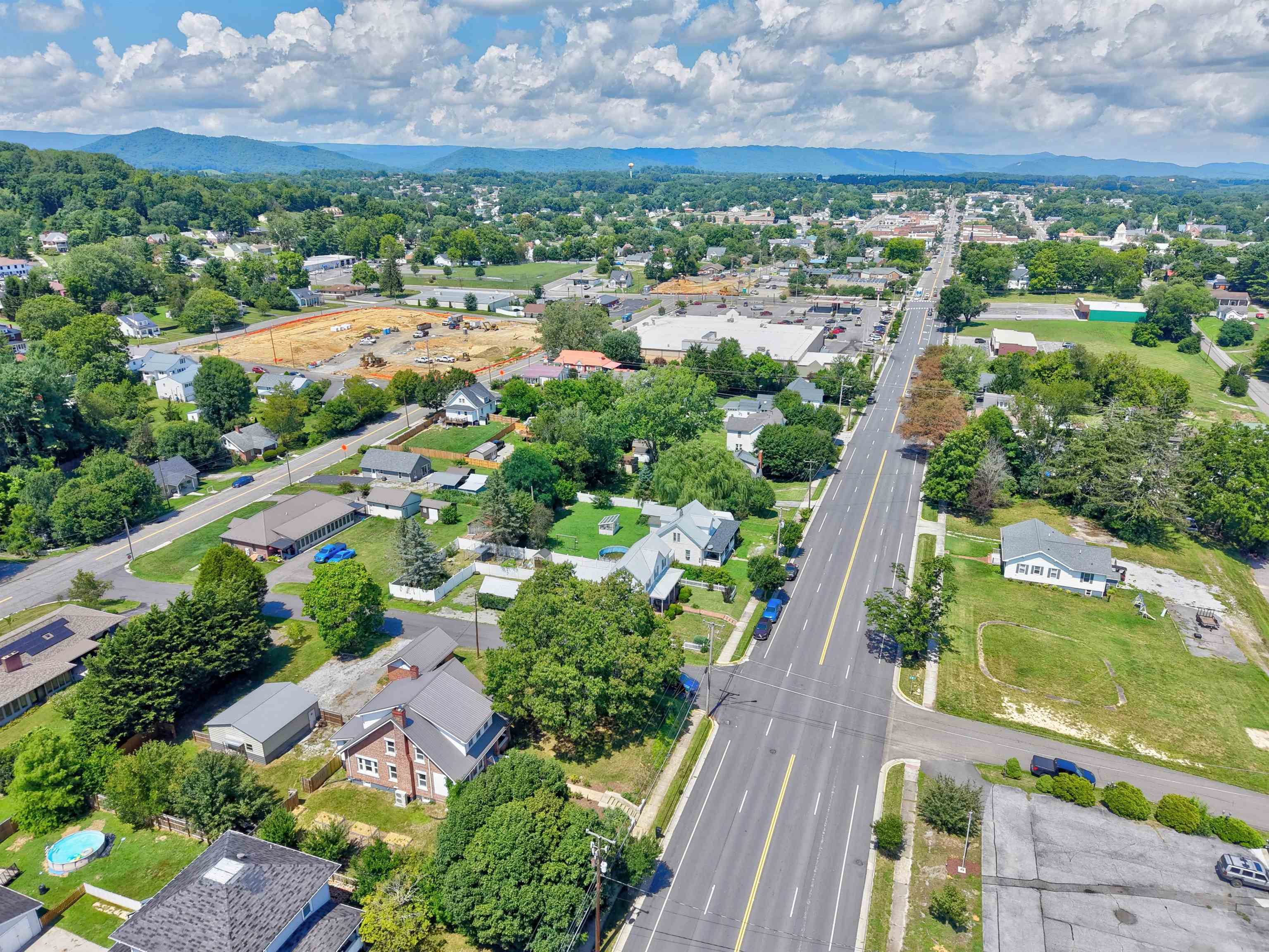 1020 W Main Street Wytheville VA 24382