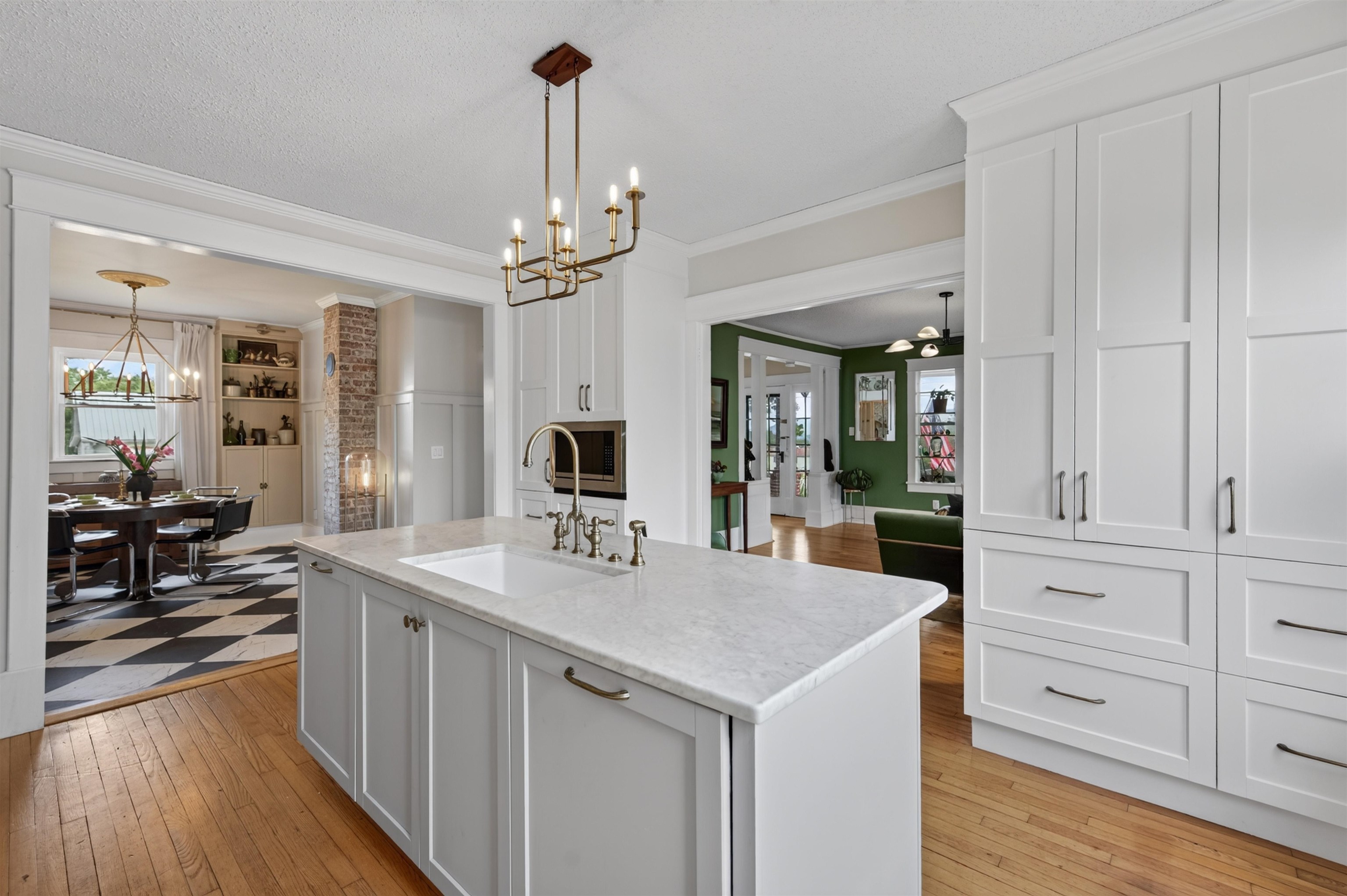 1020 W Main Street Wytheville VA 24382