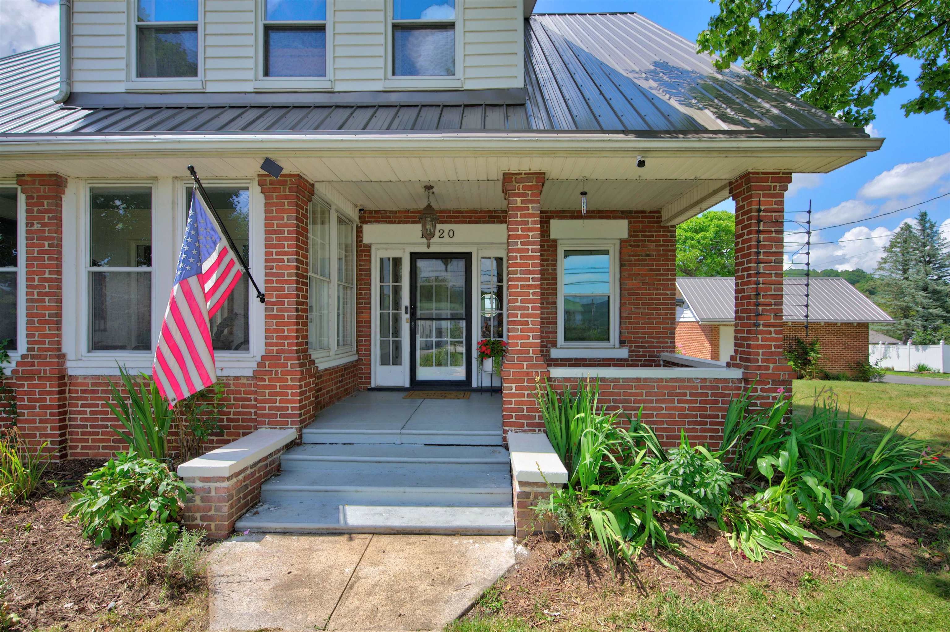 1020 W Main Street Wytheville VA 24382