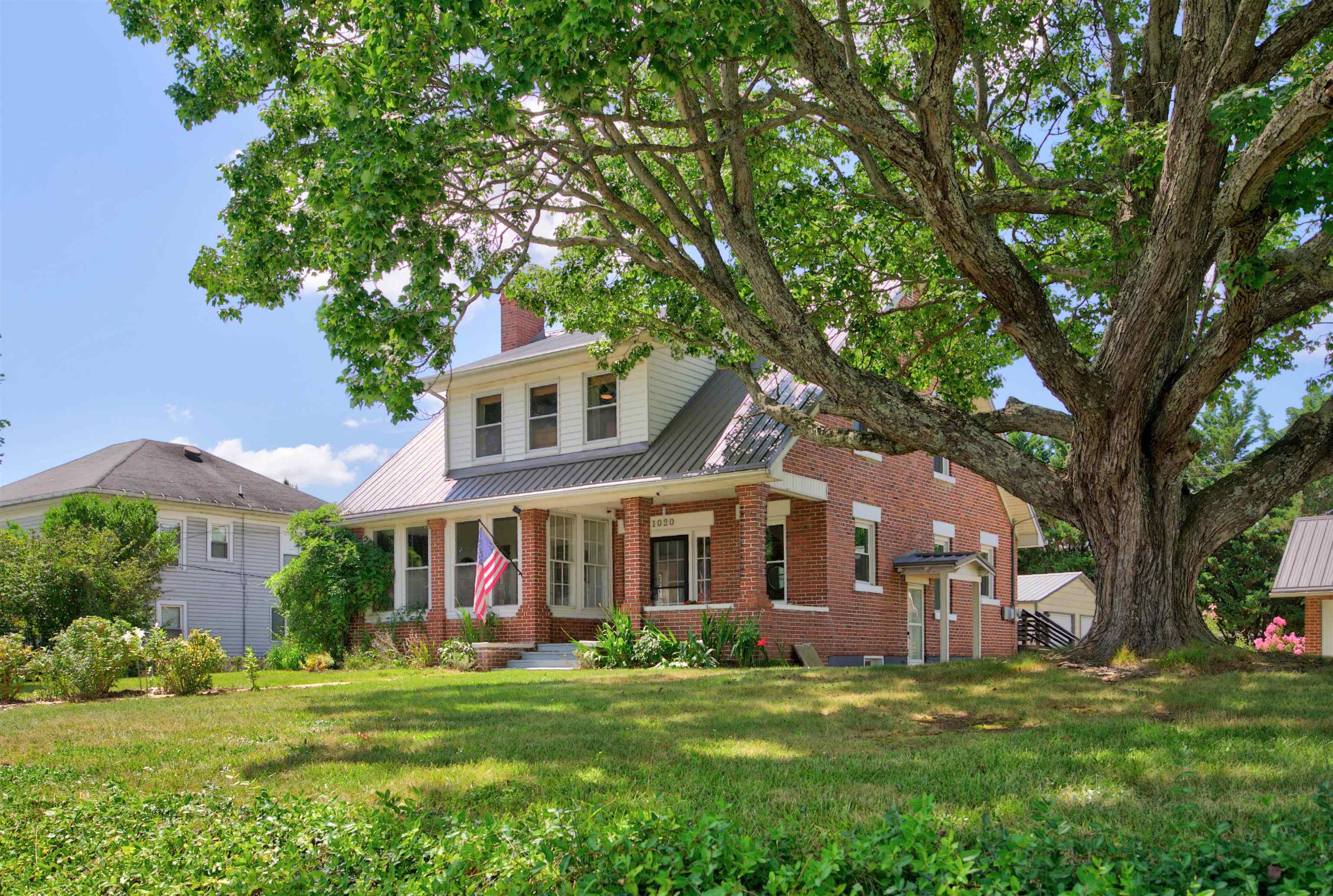 1020 W Main Street Wytheville VA 24382