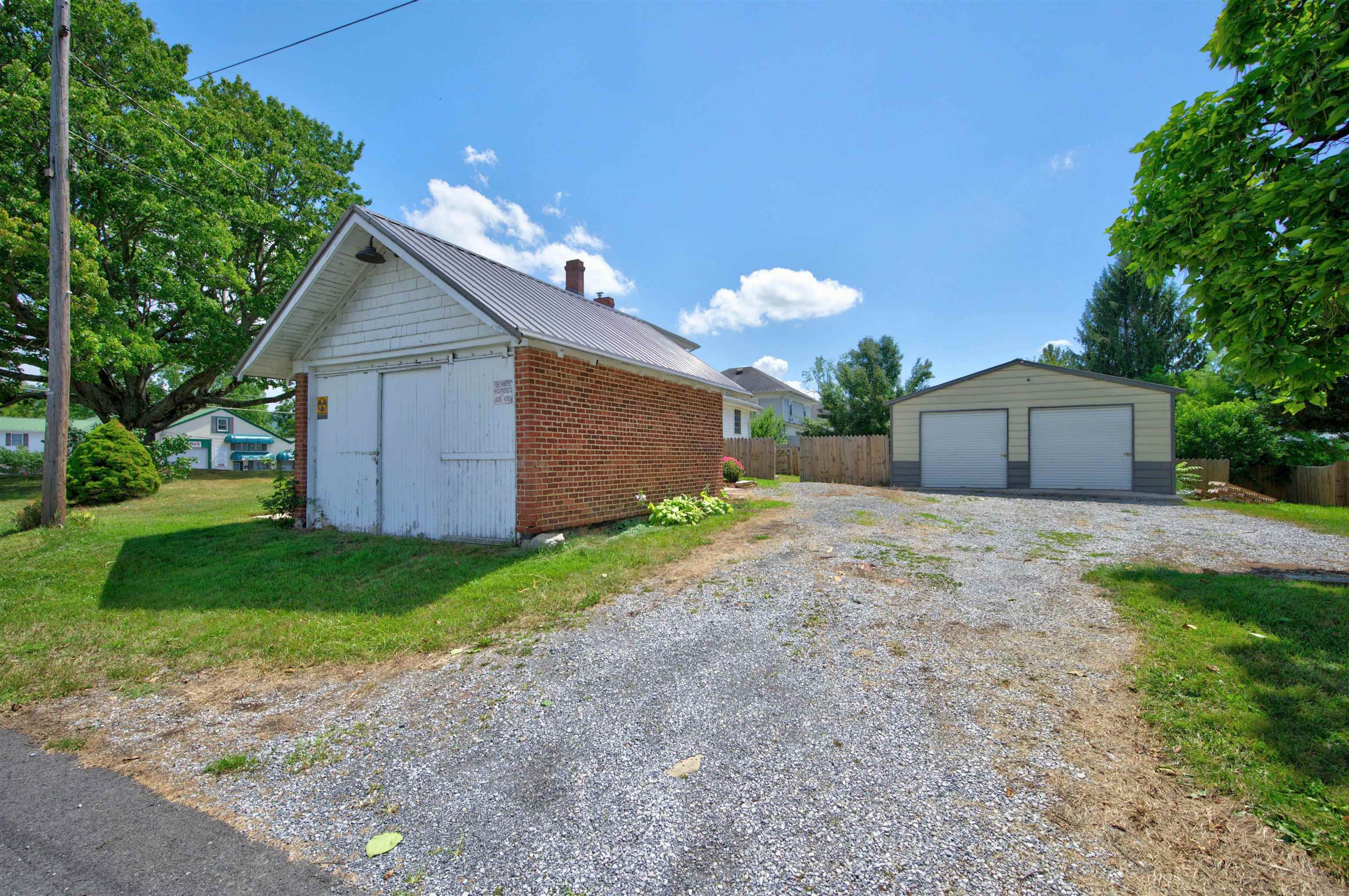 1020 W Main Street Wytheville VA 24382