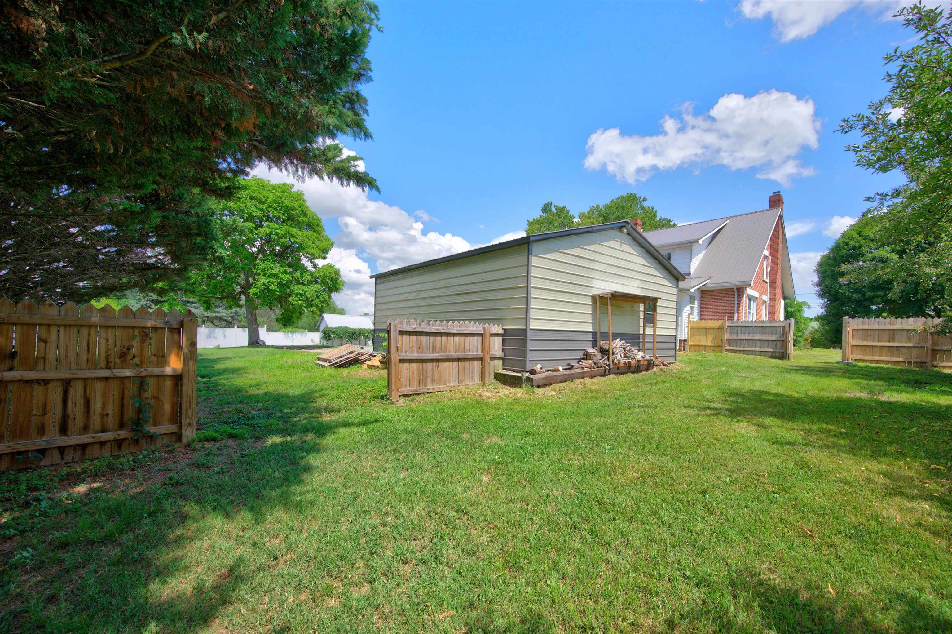 1020 W Main Street Wytheville VA 24382
