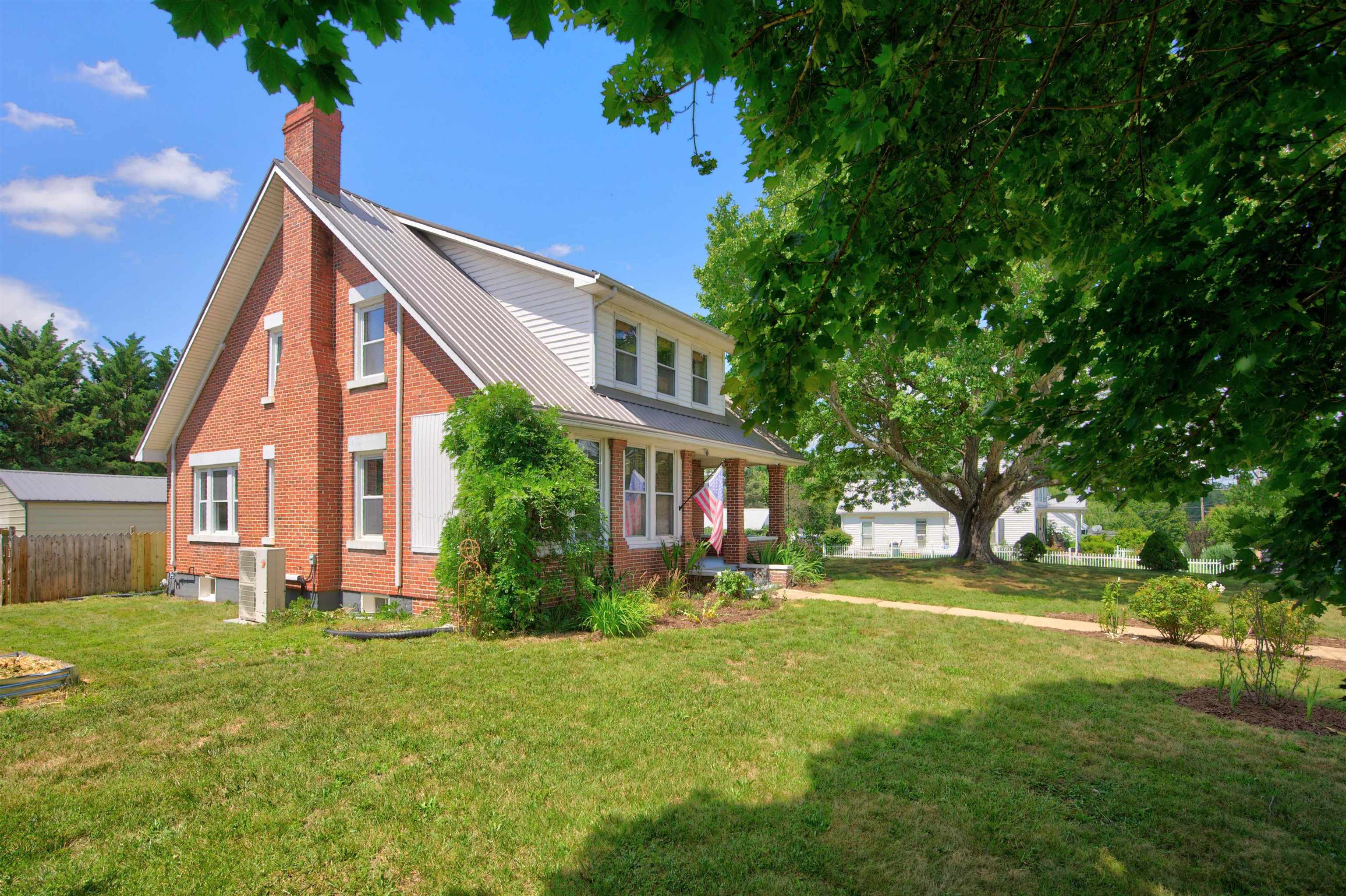 1020 W Main Street Wytheville VA 24382