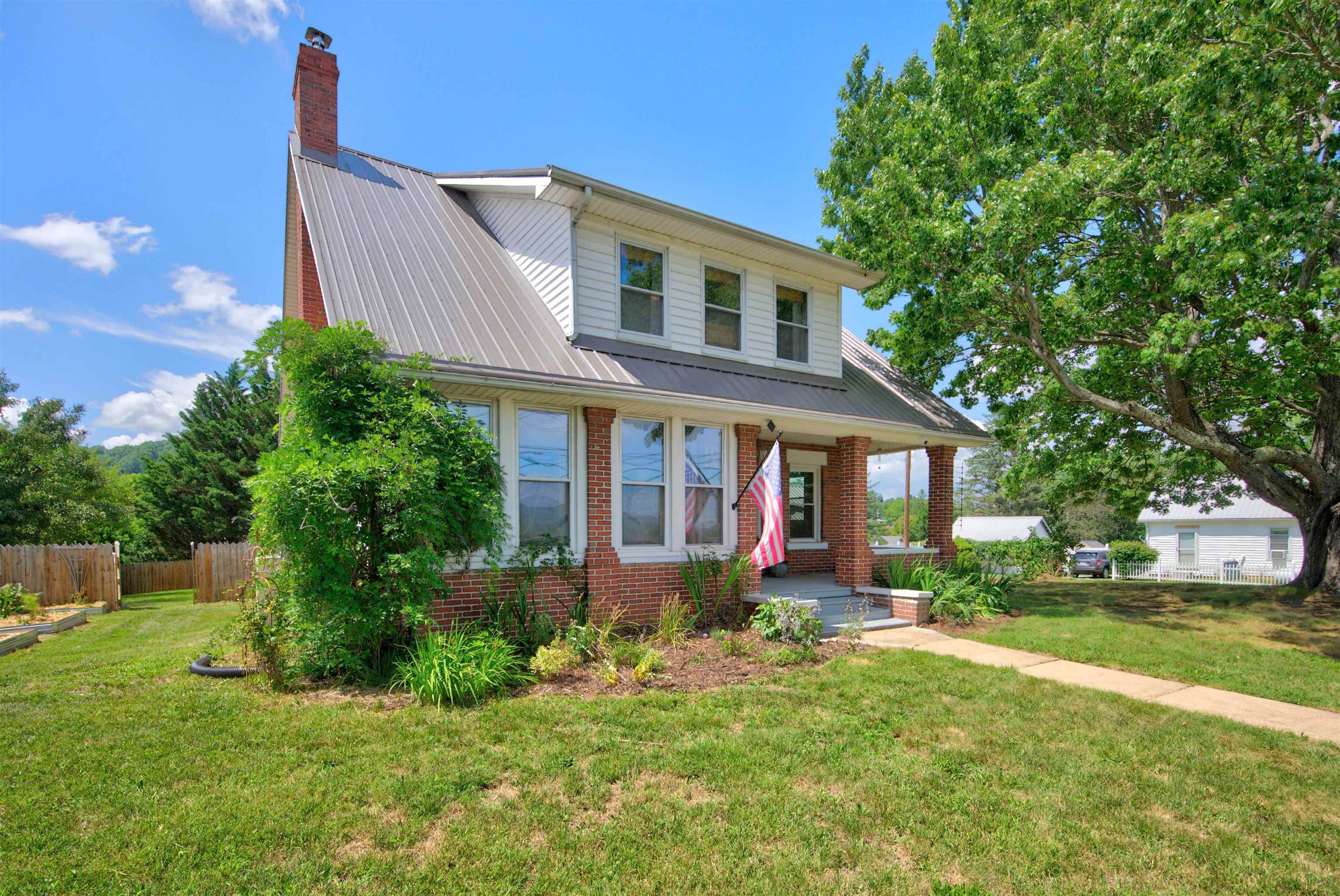 1020 W Main Street Wytheville VA 24382