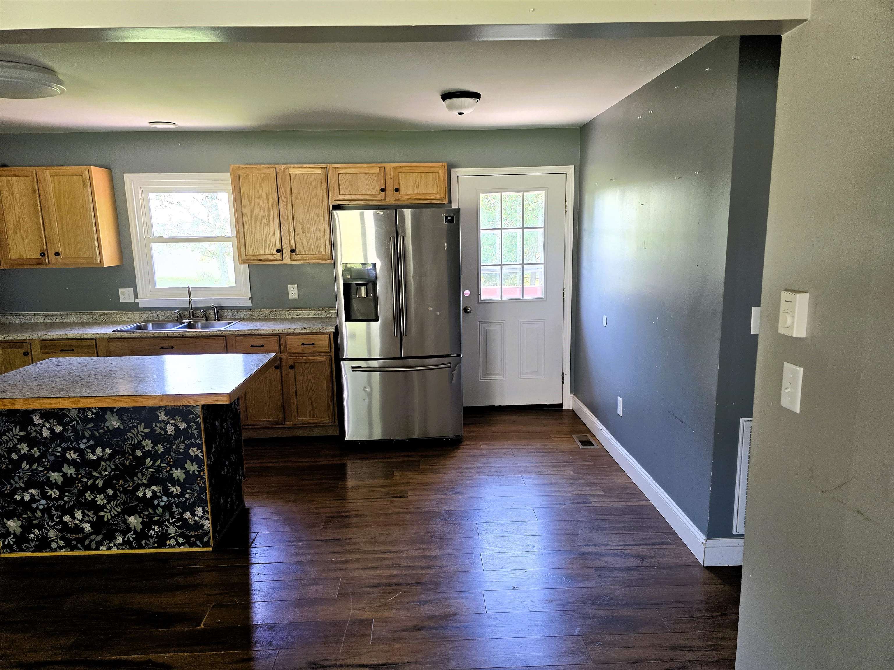 107 E Buck Avenue Rural Retreat VA 24368