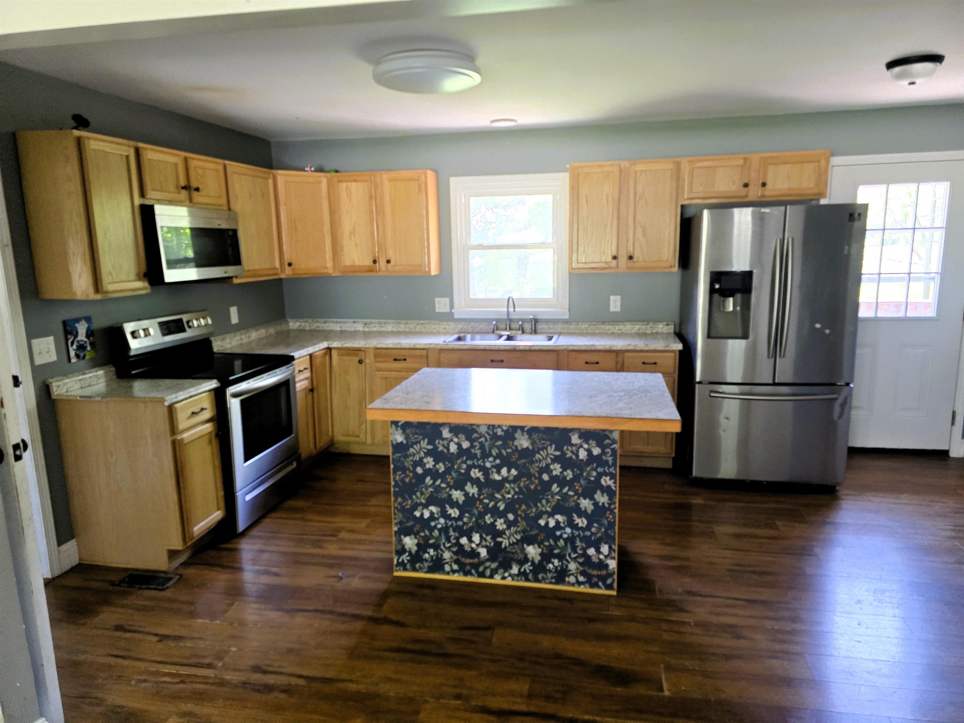 107 E Buck Avenue Rural Retreat VA 24368