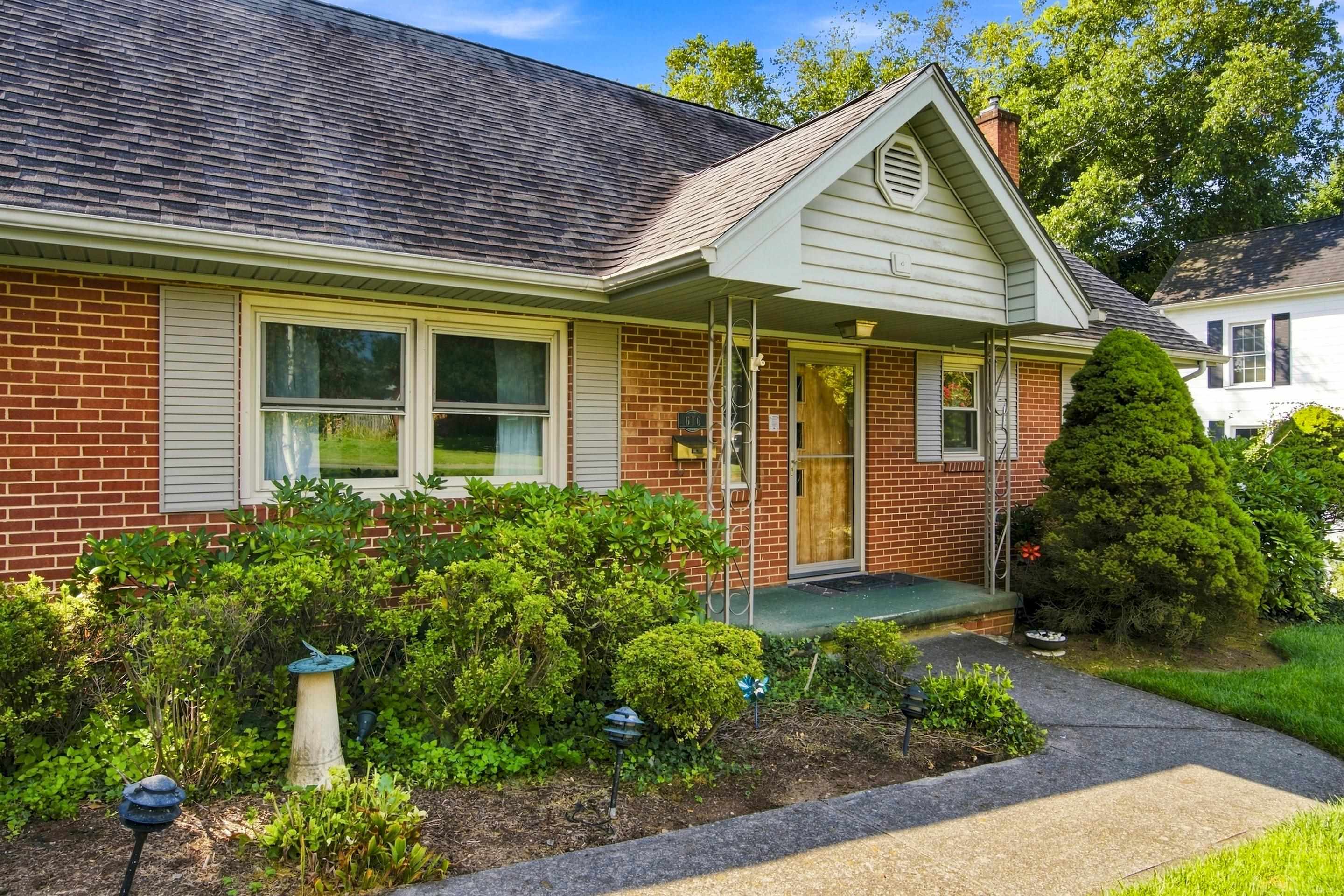 616 4th Street Radford VA 24141