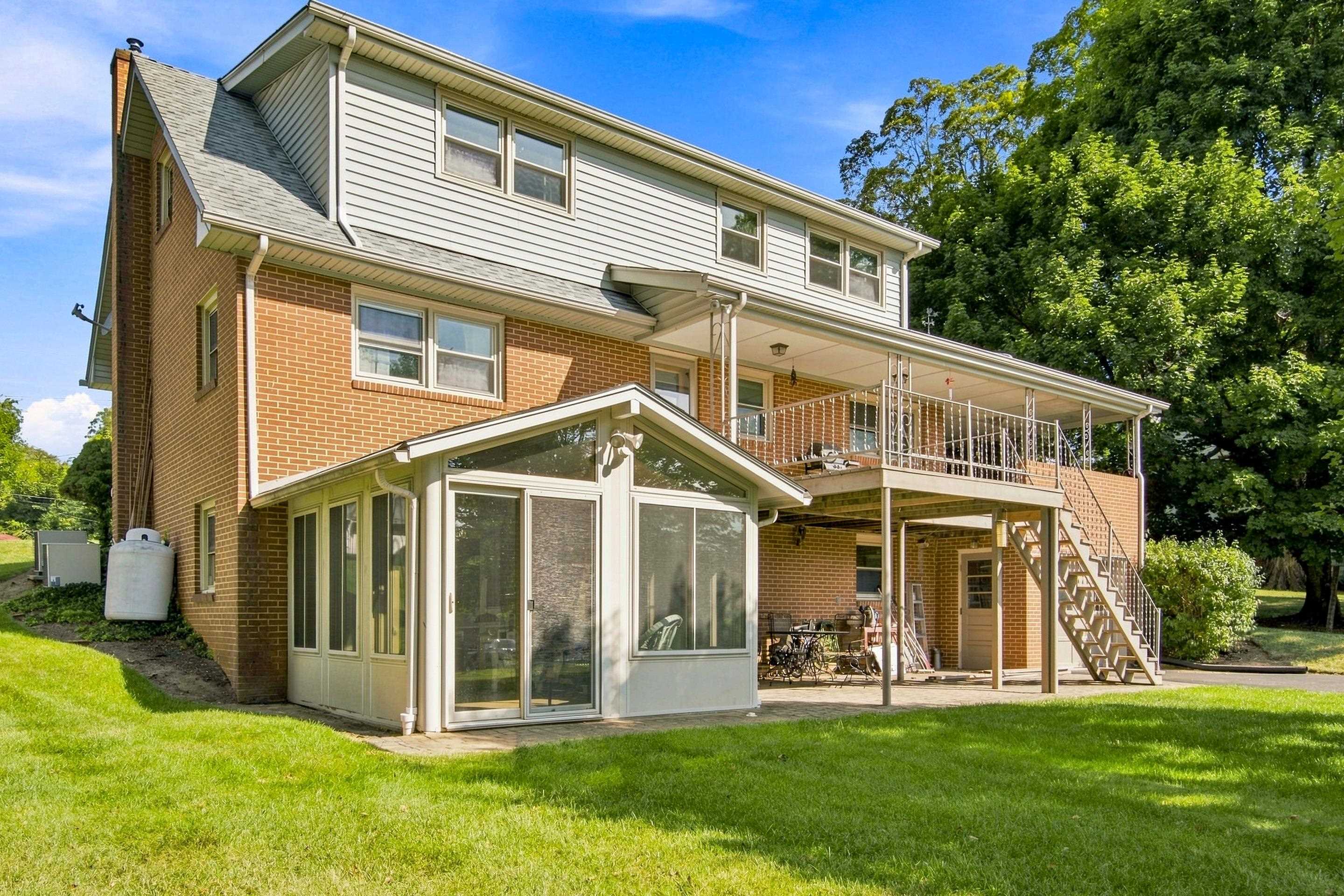 616 4th Street Radford VA 24141