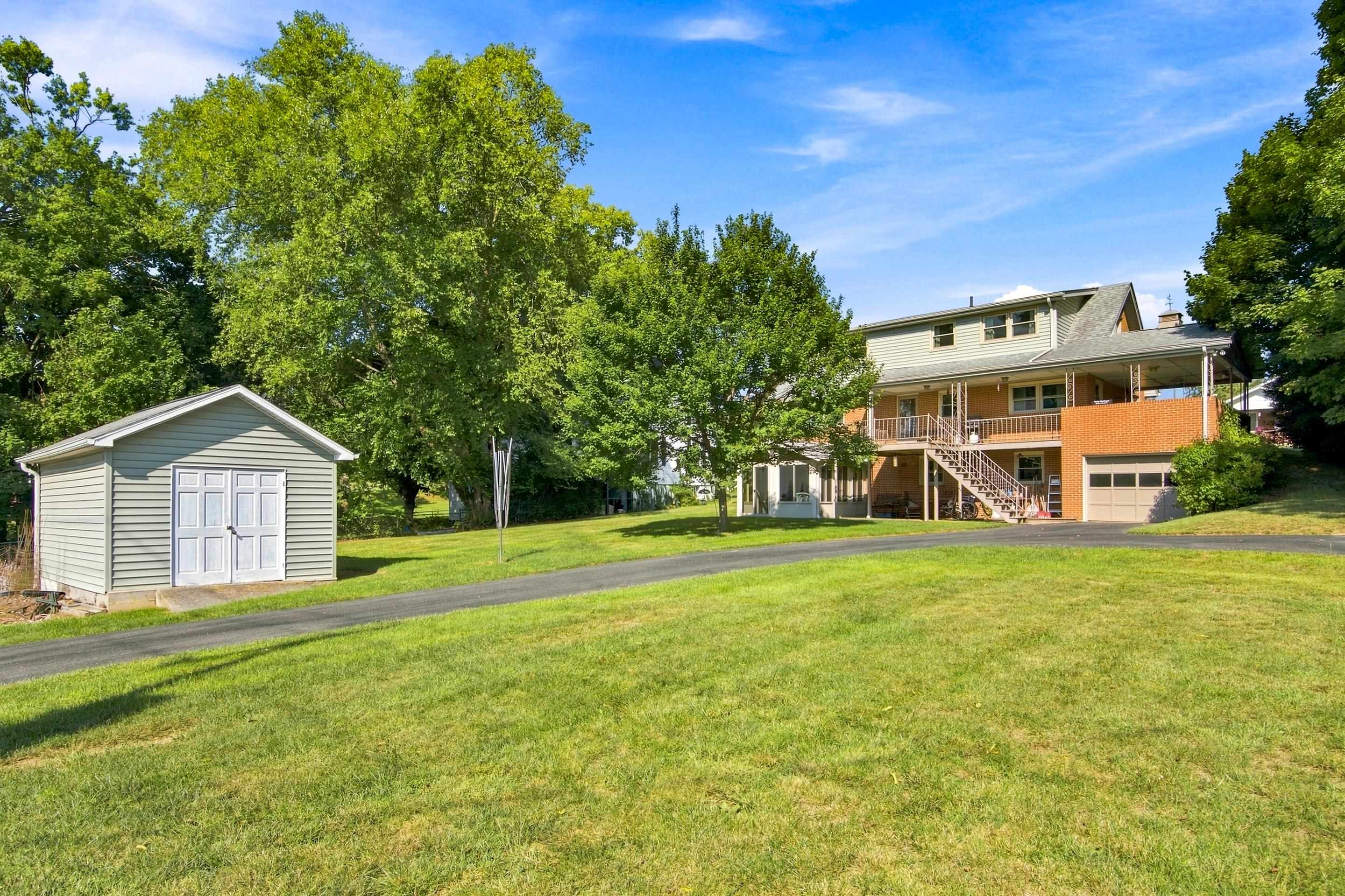 616 4th Street Radford VA 24141