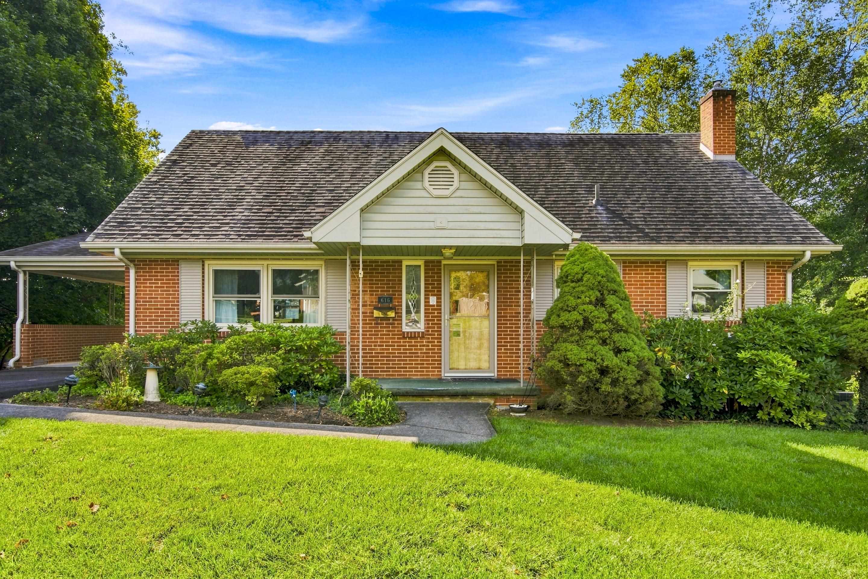 616 4th Street Radford VA 24141
