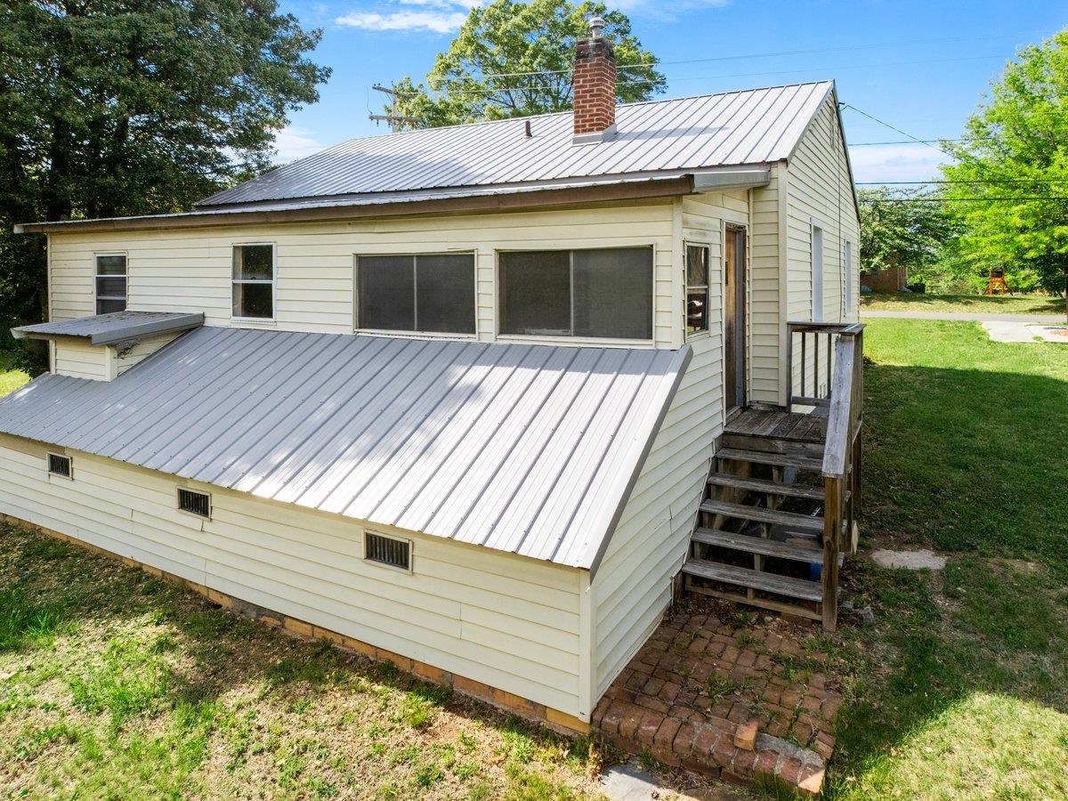48 Upland Drive Salem VA 24153