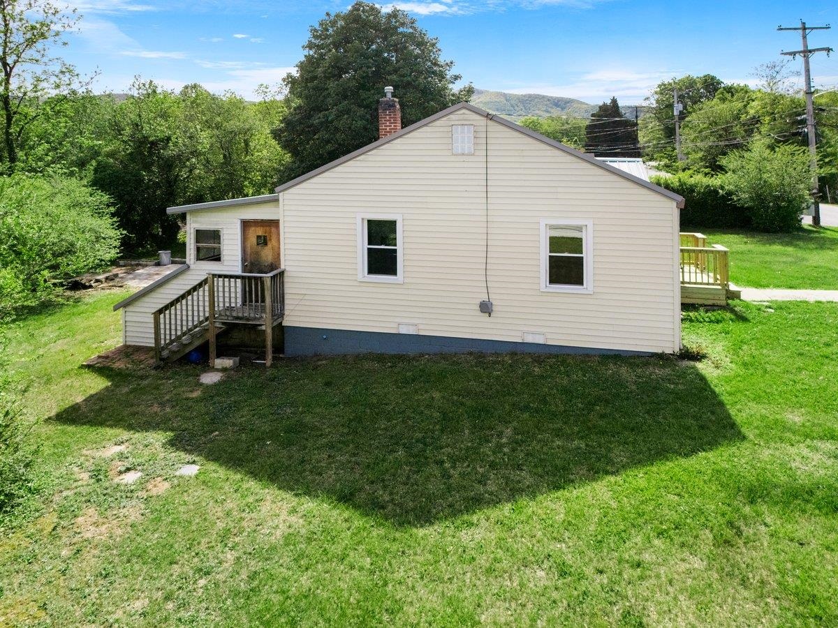 48 Upland Drive Salem VA 24153