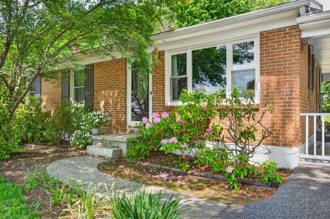 109 Kirkwood Drive Radford VA 24141