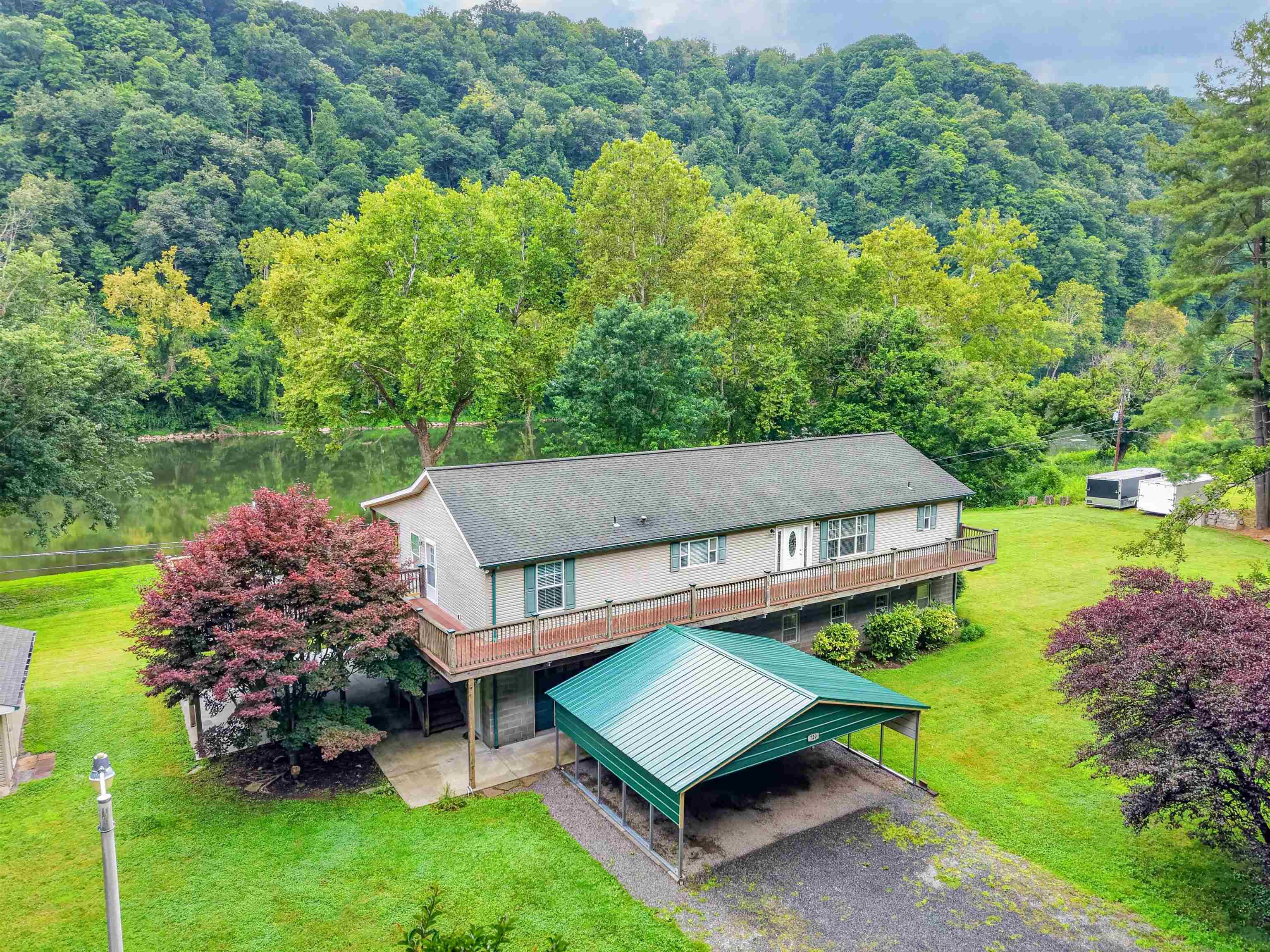 Pembroke VA, 720 Caboose Lane