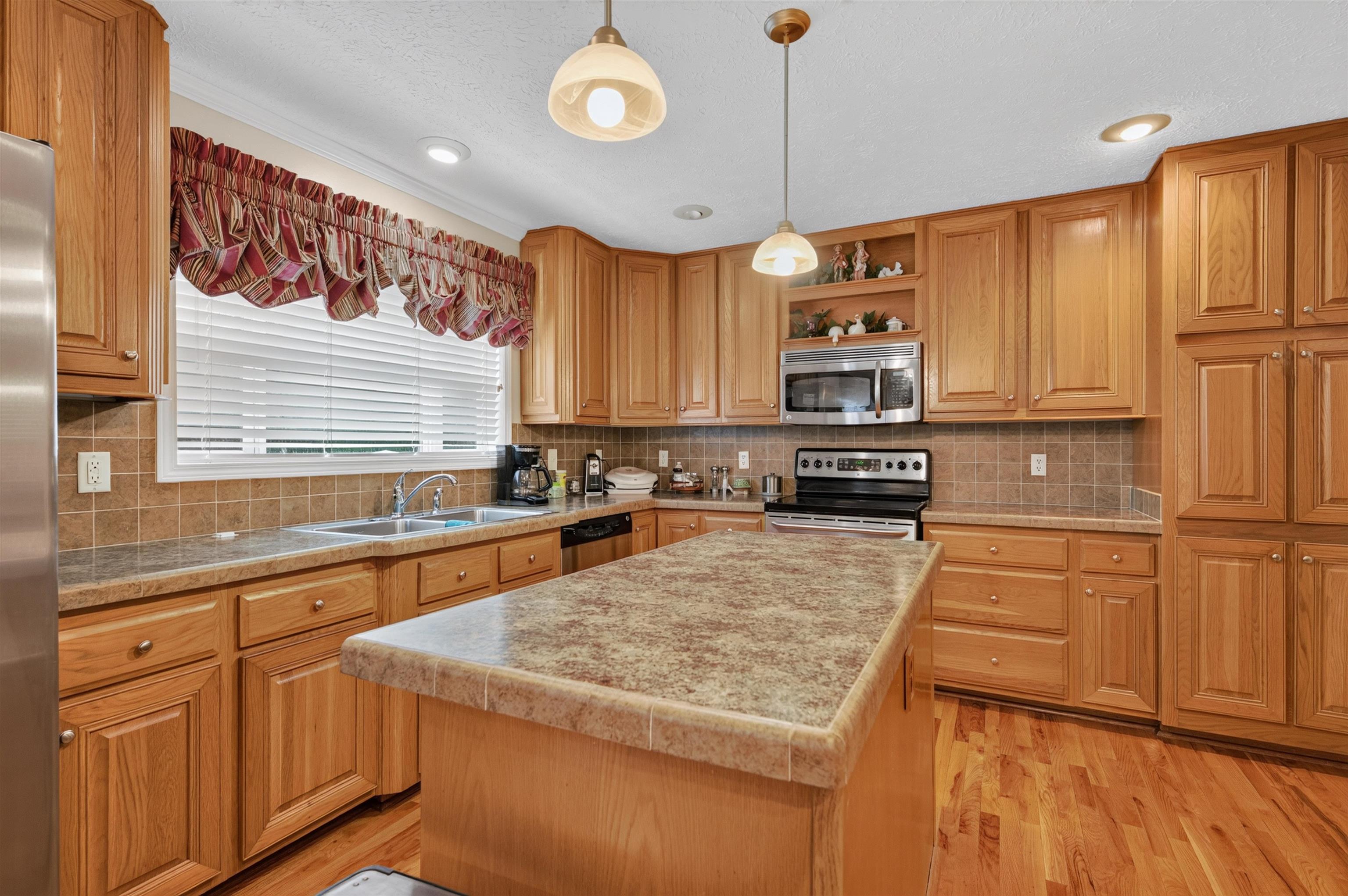 720 Caboose Lane Pembroke VA 24136