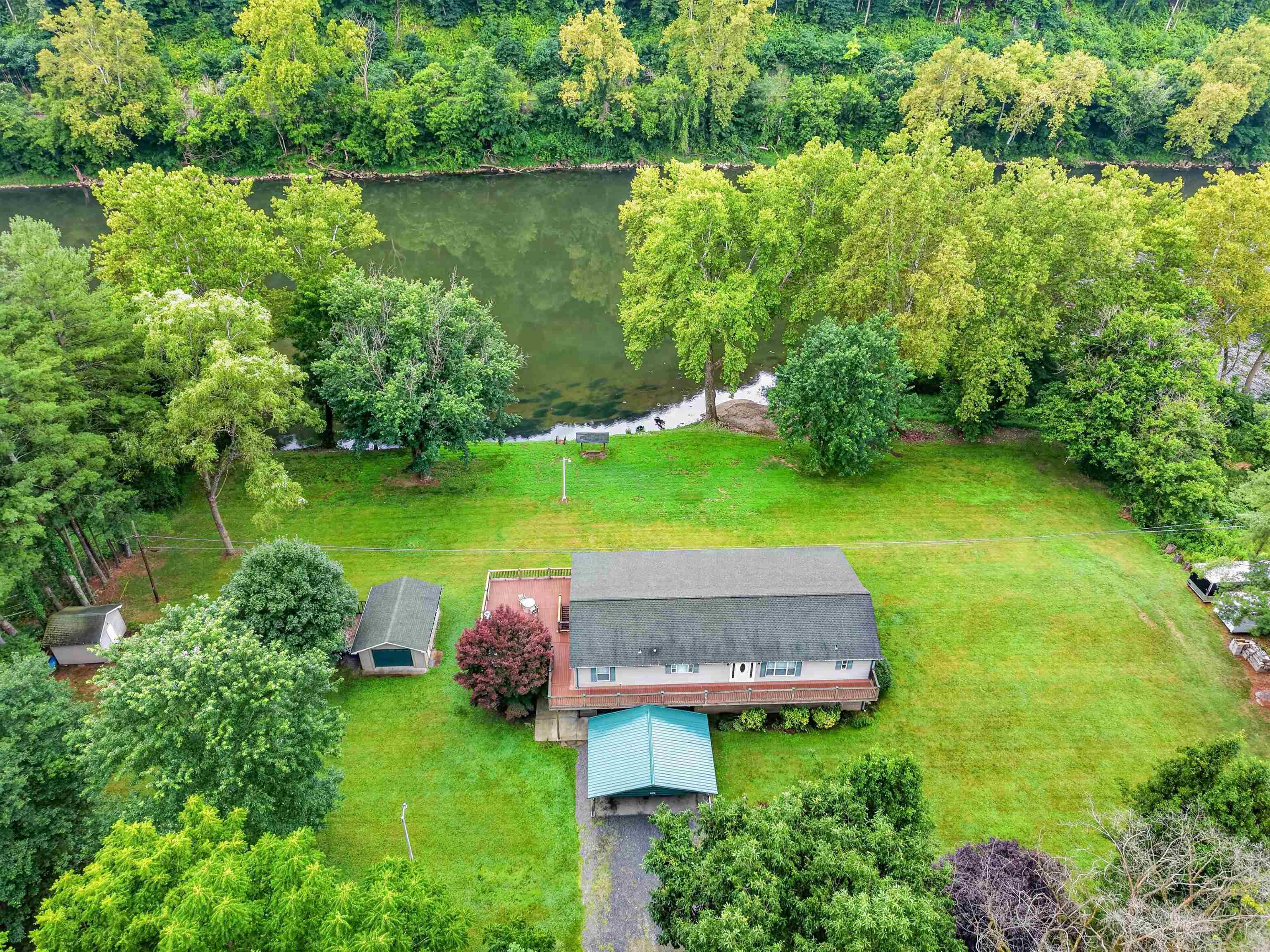 720 Caboose Lane Pembroke VA 24136