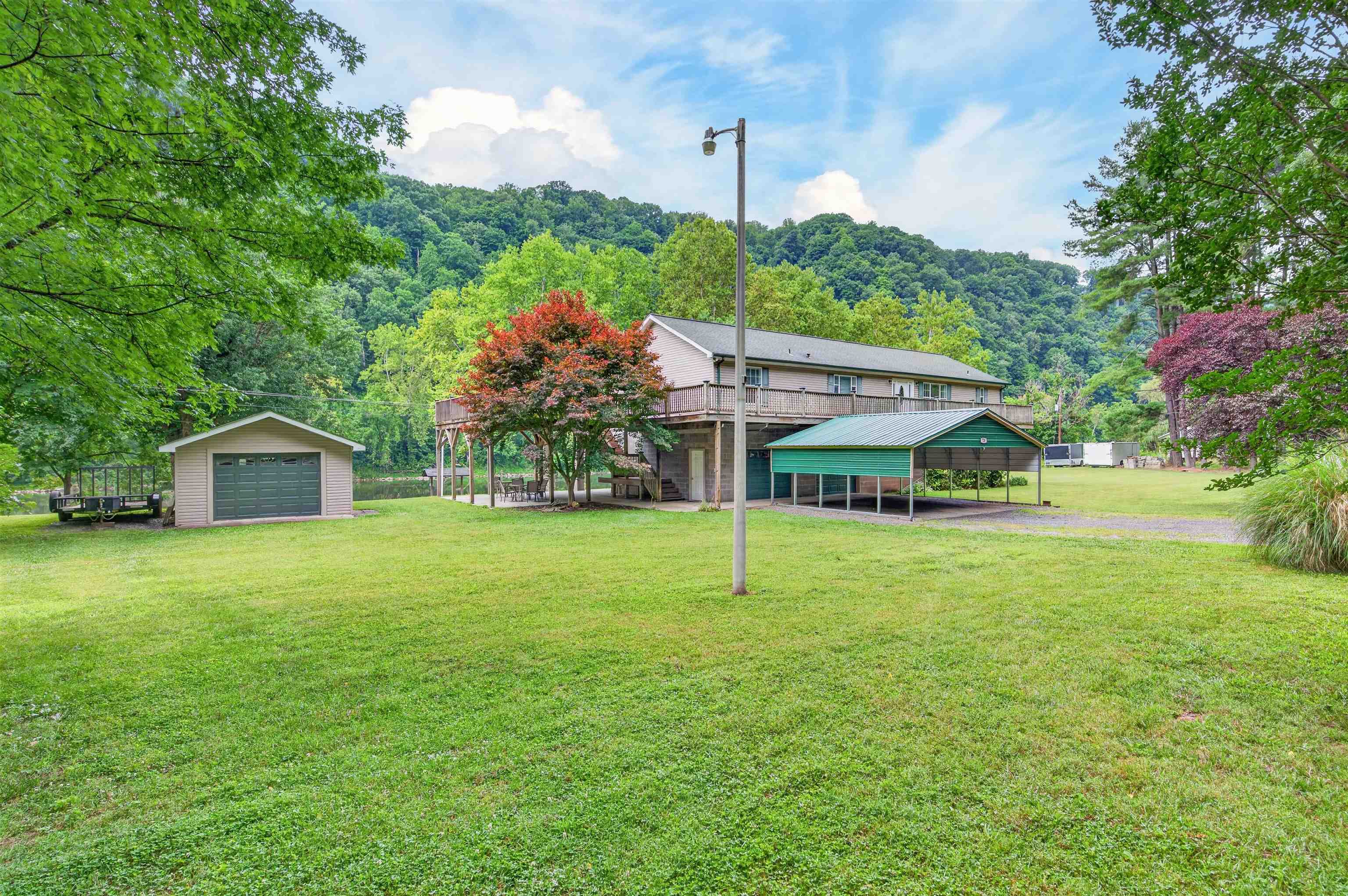 720 Caboose Lane Pembroke VA 24136